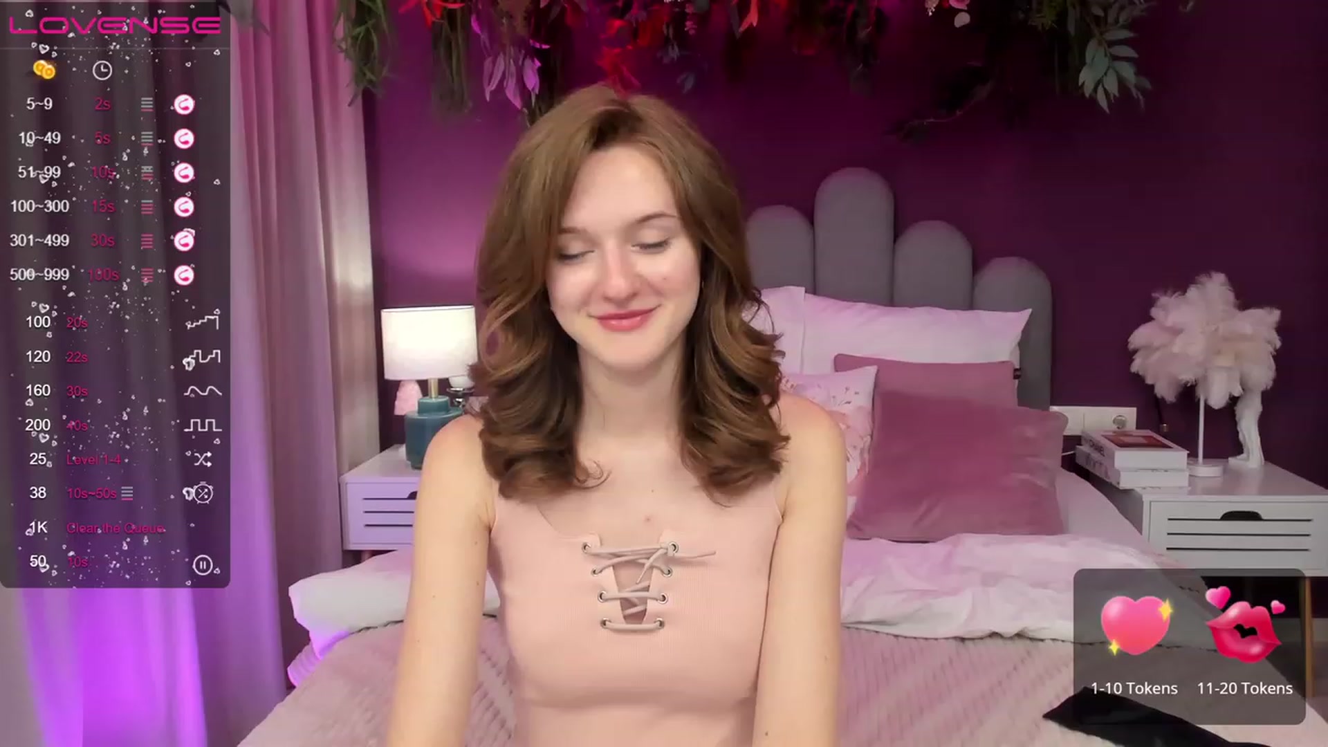 Gallery image thumbnail from MonaElisa's myfreecams stream on, 04/25/2023, 19:00 image 17 of 20
