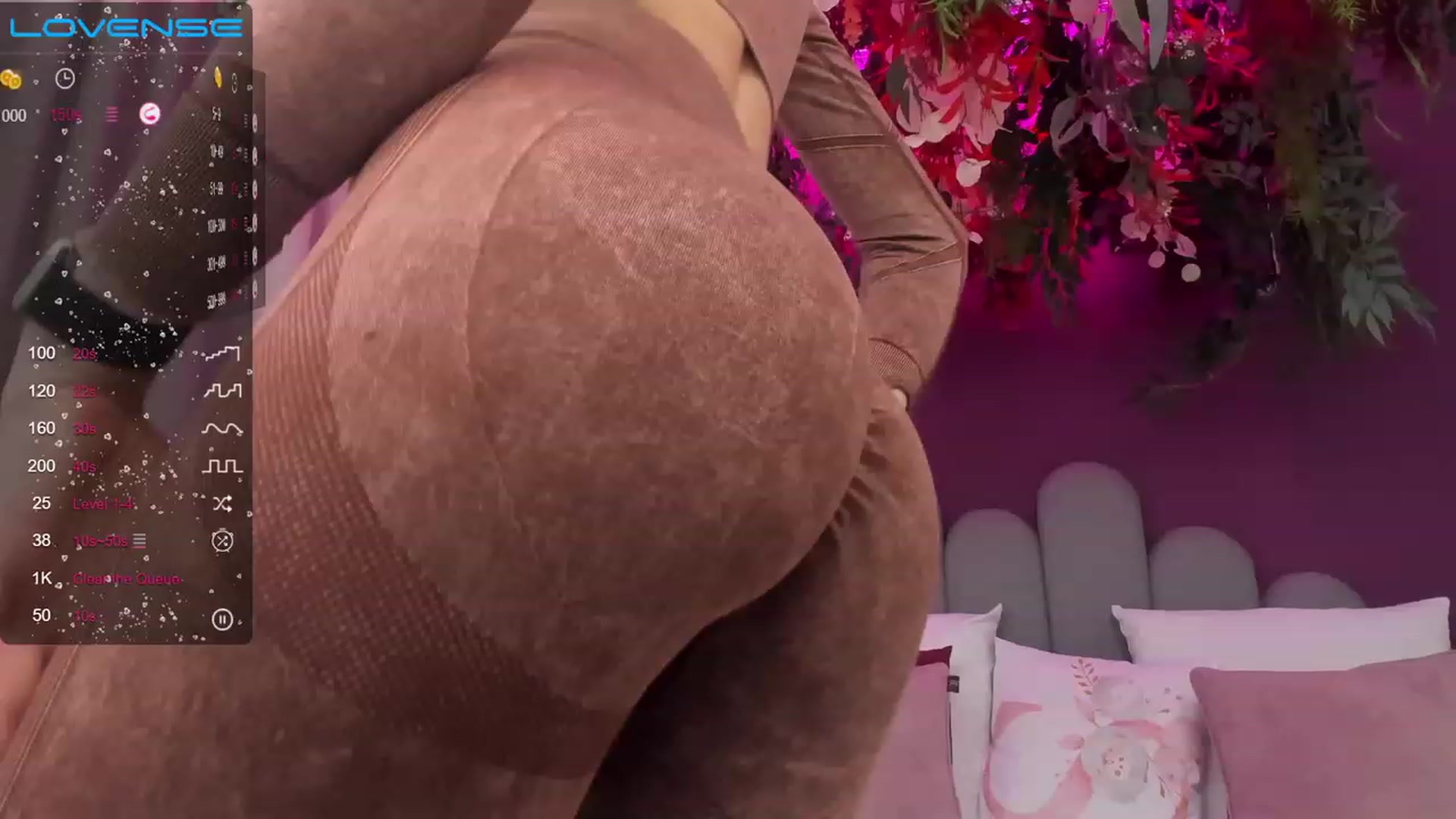 Gallery image thumbnail from MonaElisa's myfreecams stream on, 05/11/2023, 11:17 image 1 of 20