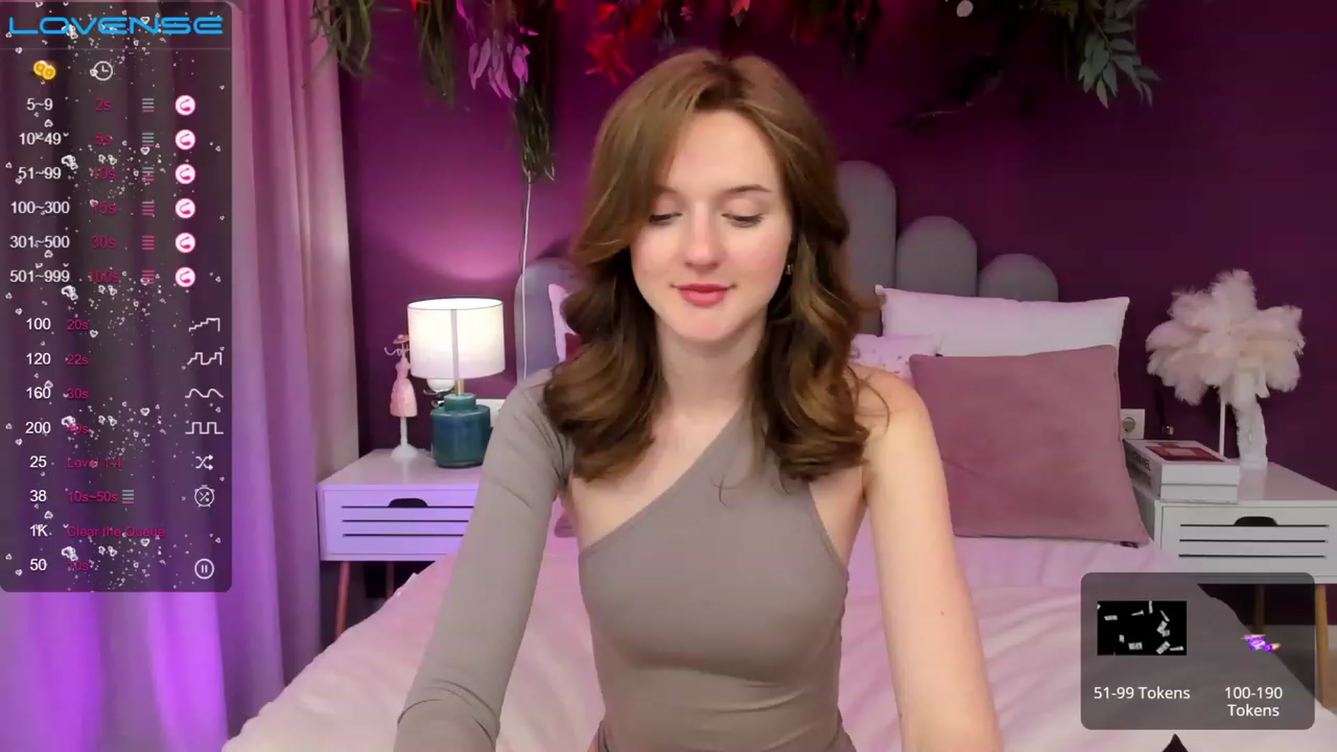 Gallery image thumbnail from MonaElisa's myfreecams stream on, 05/12/2023, 18:35 image 3 of 20