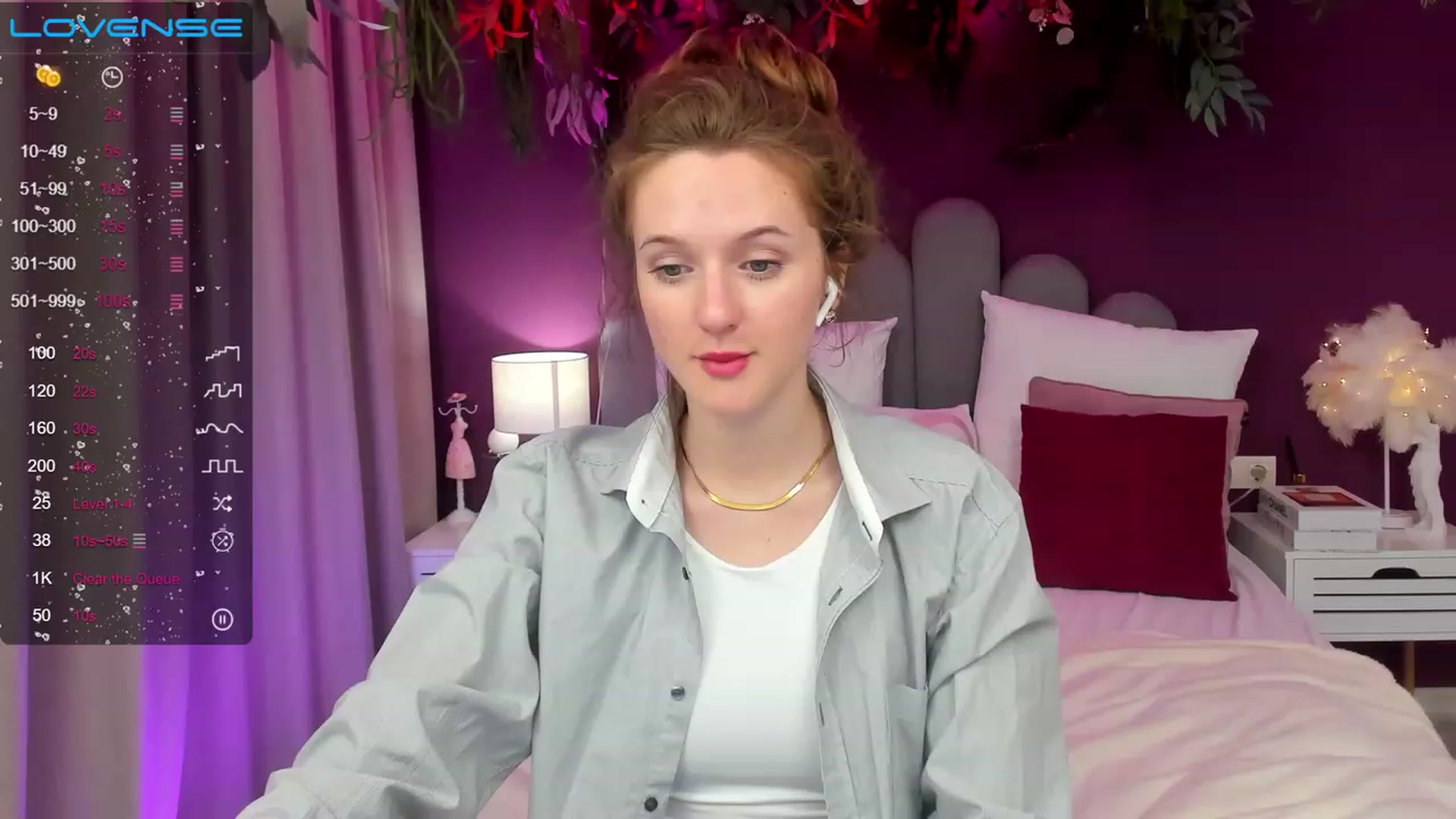 Gallery image thumbnail from MonaElisa's myfreecams stream on, 05/19/2023, 18:58 image 12 of 20