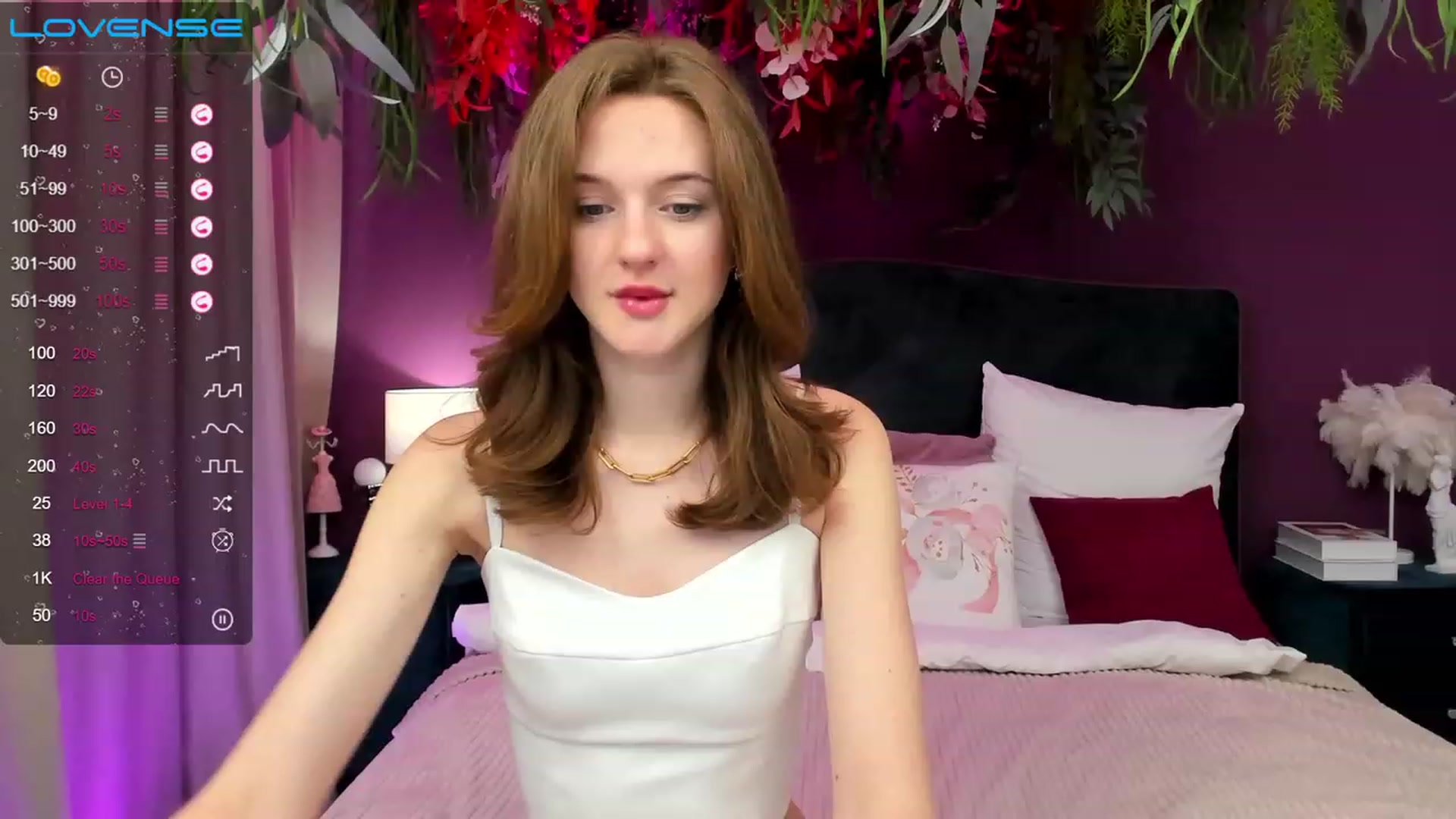 Gallery image thumbnail from MonaElisa's myfreecams stream on, 06/08/2023, 10:45 image 17 of 20