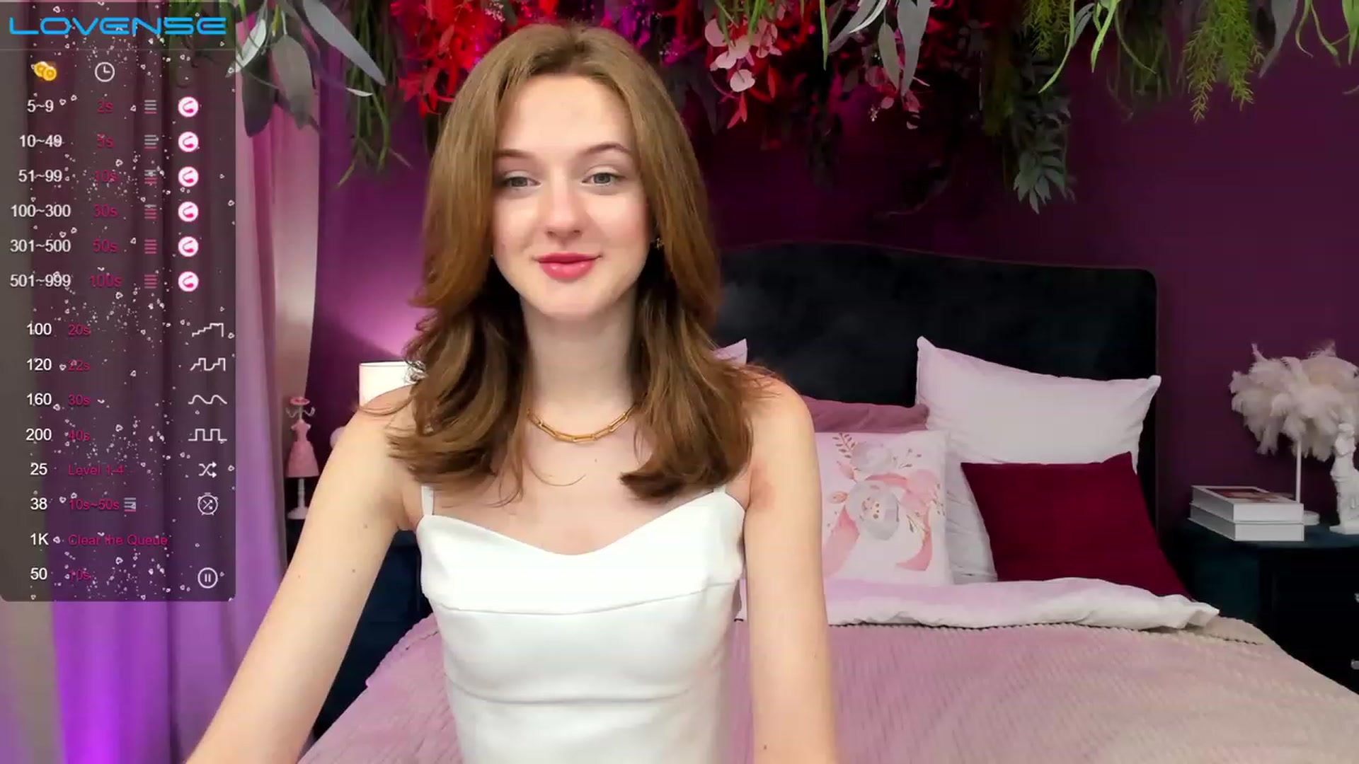 Gallery image thumbnail from MonaElisa's myfreecams stream on, 06/08/2023, 10:45 image 5 of 20