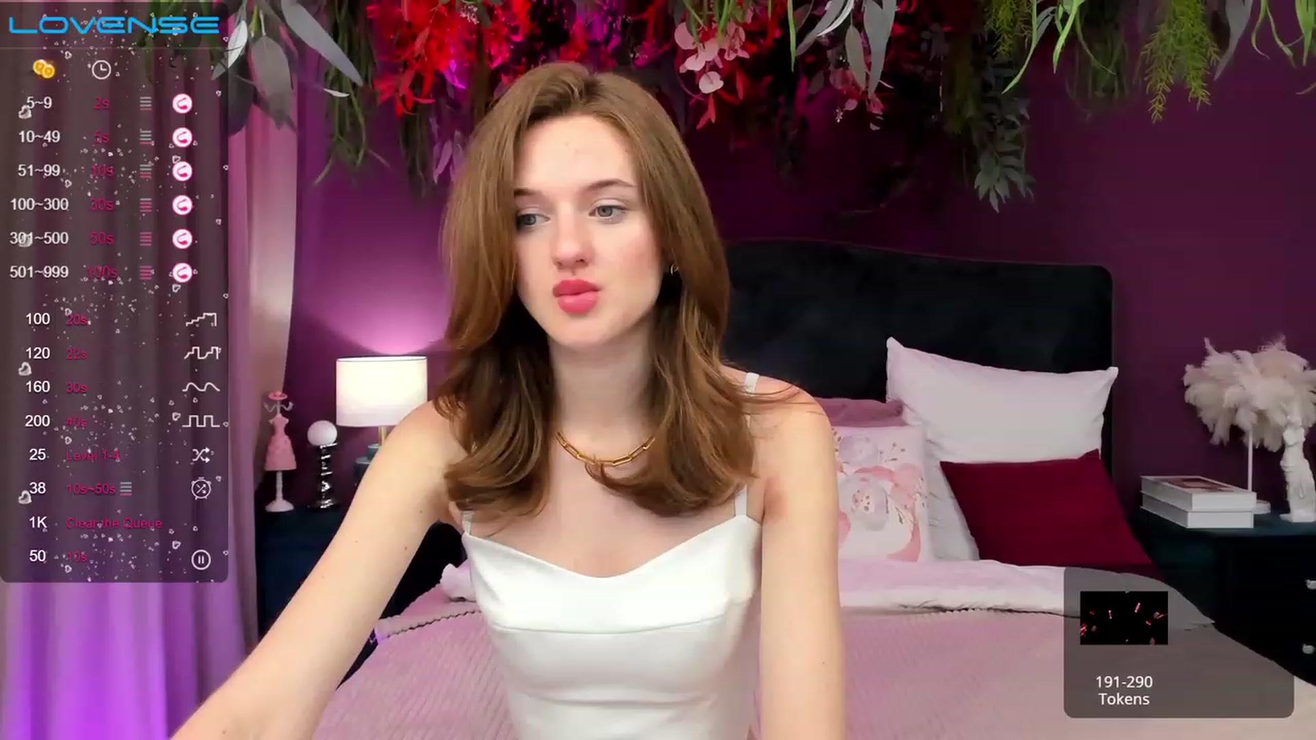 Gallery image thumbnail from MonaElisa's myfreecams stream on, 06/08/2023, 12:00 image 6 of 20
