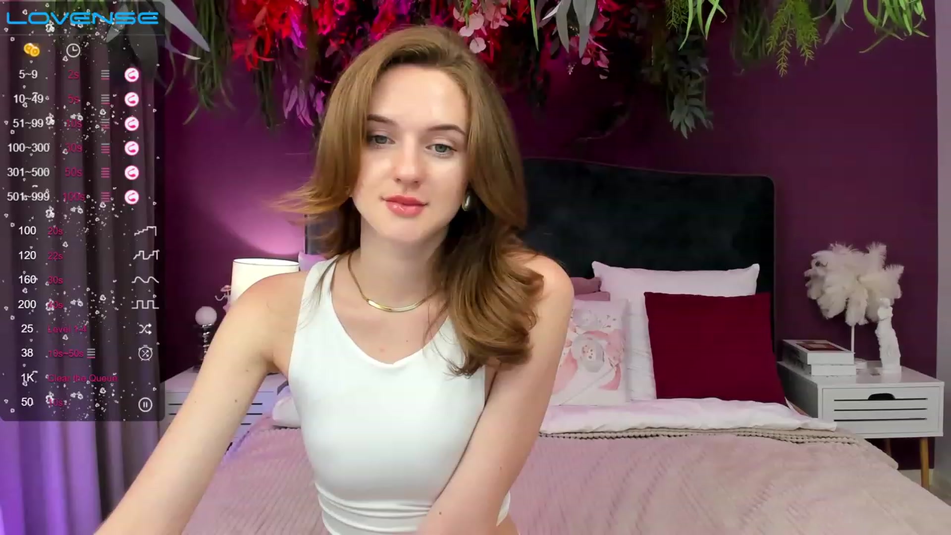 Gallery image thumbnail from MonaElisa's myfreecams stream on, 06/20/2023, 19:00 image 8 of 20