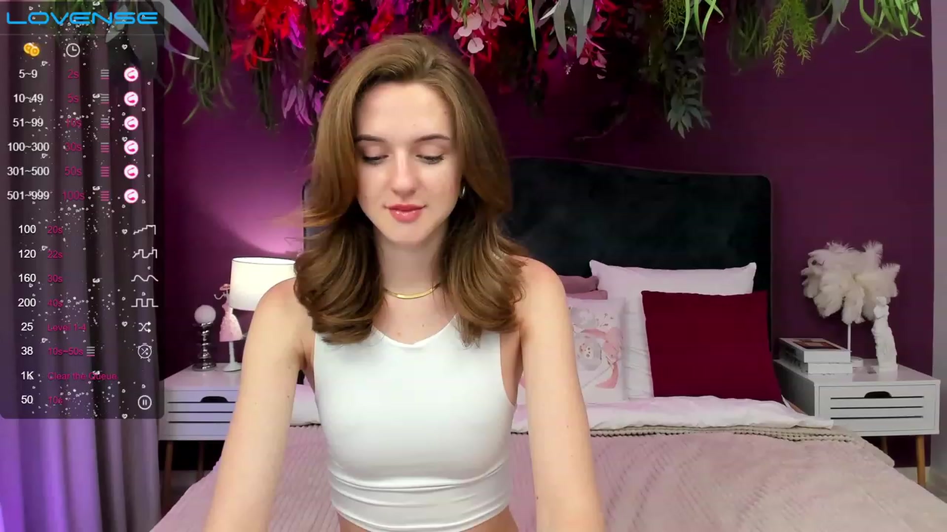 Gallery image thumbnail from MonaElisa's myfreecams stream on, 06/20/2023, 19:00 image 5 of 20