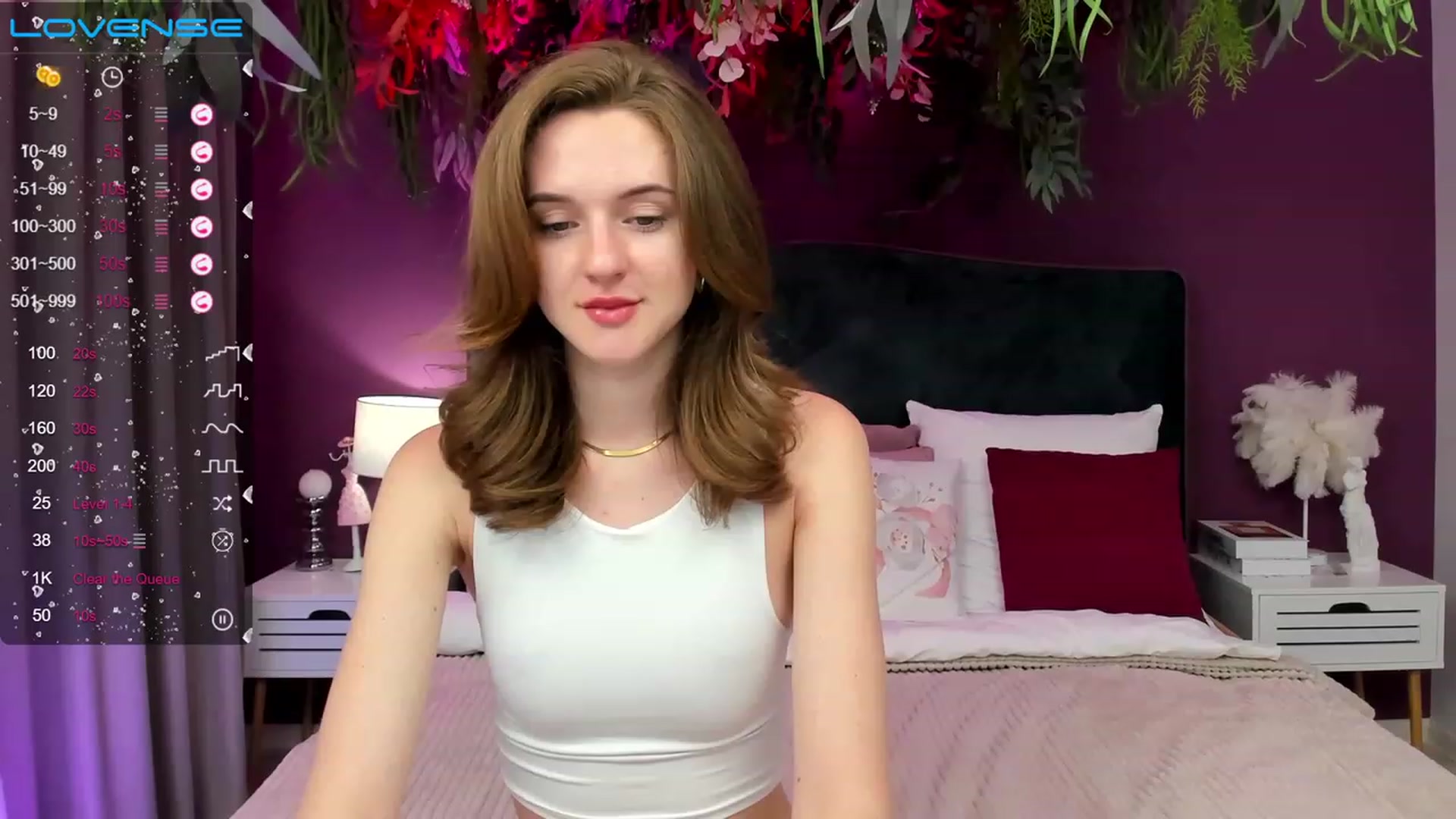 Gallery image thumbnail from MonaElisa's myfreecams stream on, 06/20/2023, 19:00 image 6 of 20