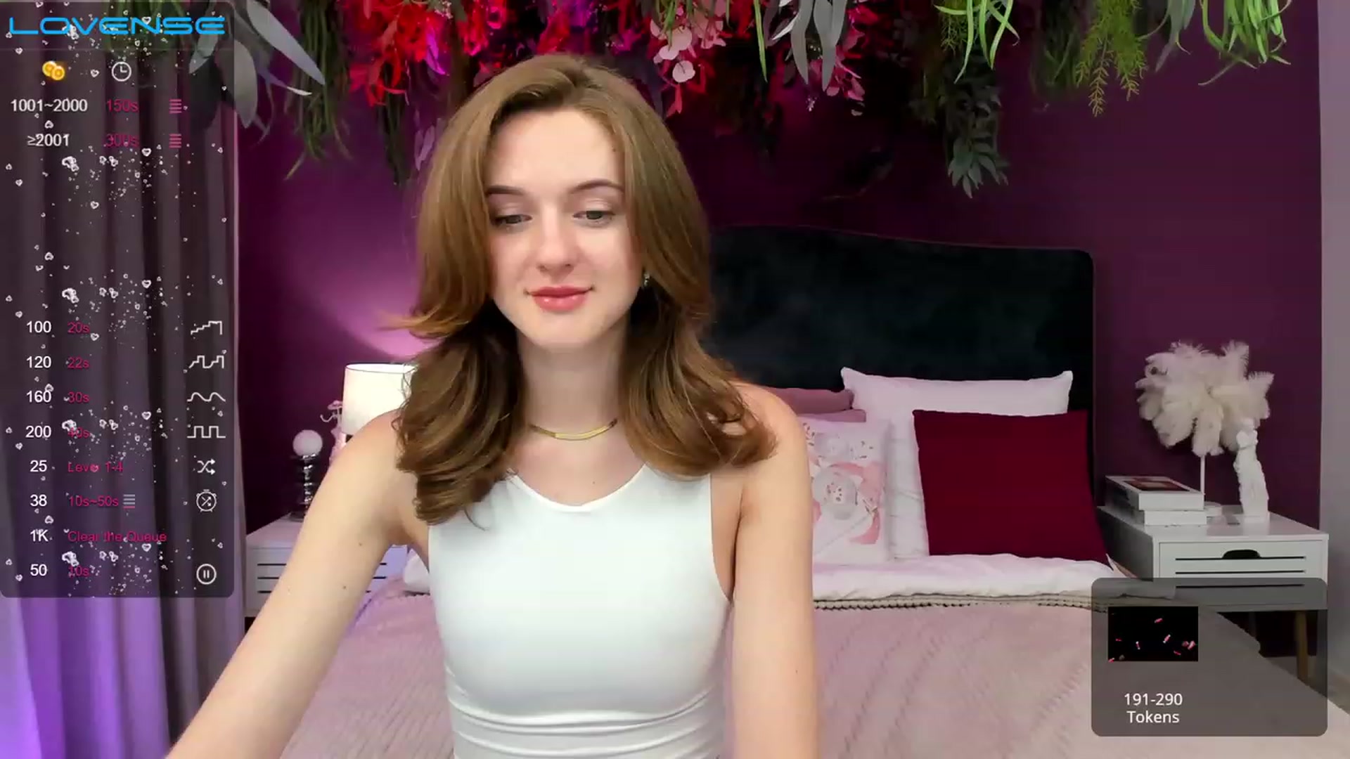 Gallery image thumbnail from MonaElisa's myfreecams stream on, 06/20/2023, 19:00 image 19 of 20