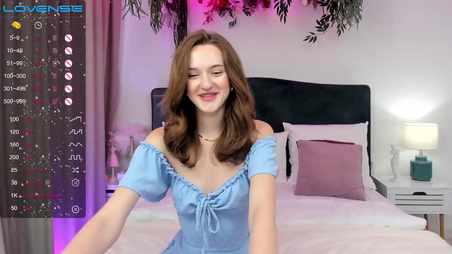 Gallery image thumbnail from MonaElisa's myfreecams stream on, 07/18/2023, 13:38 image 4 of 20