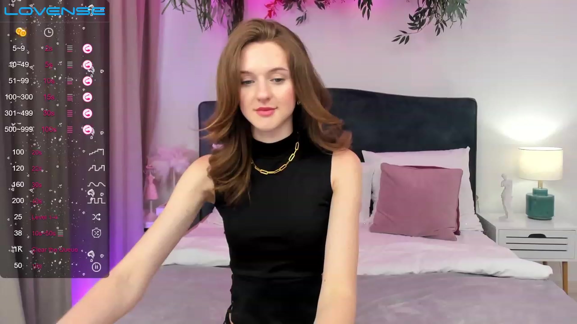 Gallery image thumbnail from MonaElisa's myfreecams stream on, 07/19/2023, 13:33 image 11 of 20