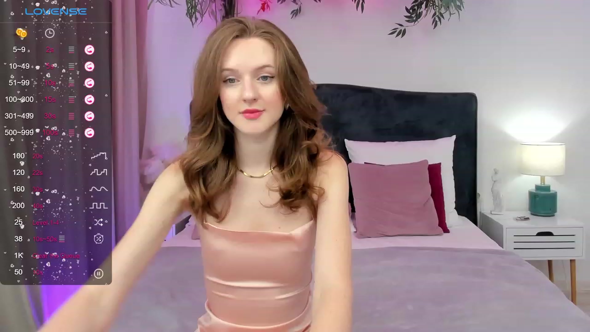 Gallery image thumbnail from MonaElisa's myfreecams stream on, 08/18/2023, 13:21 image 13 of 20