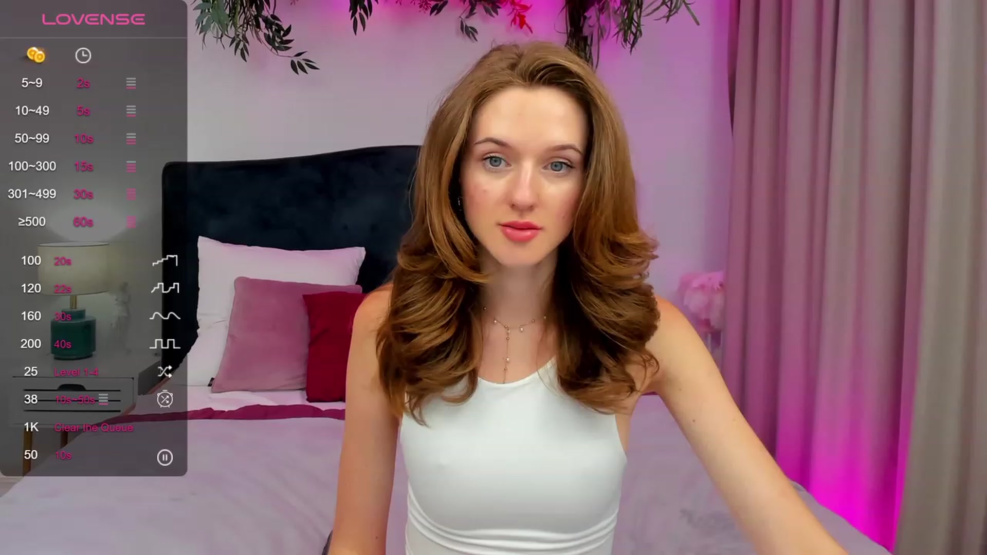 Gallery image thumbnail from MonaElisa's myfreecams stream on, 10/03/2023, 19:00 image 13 of 20