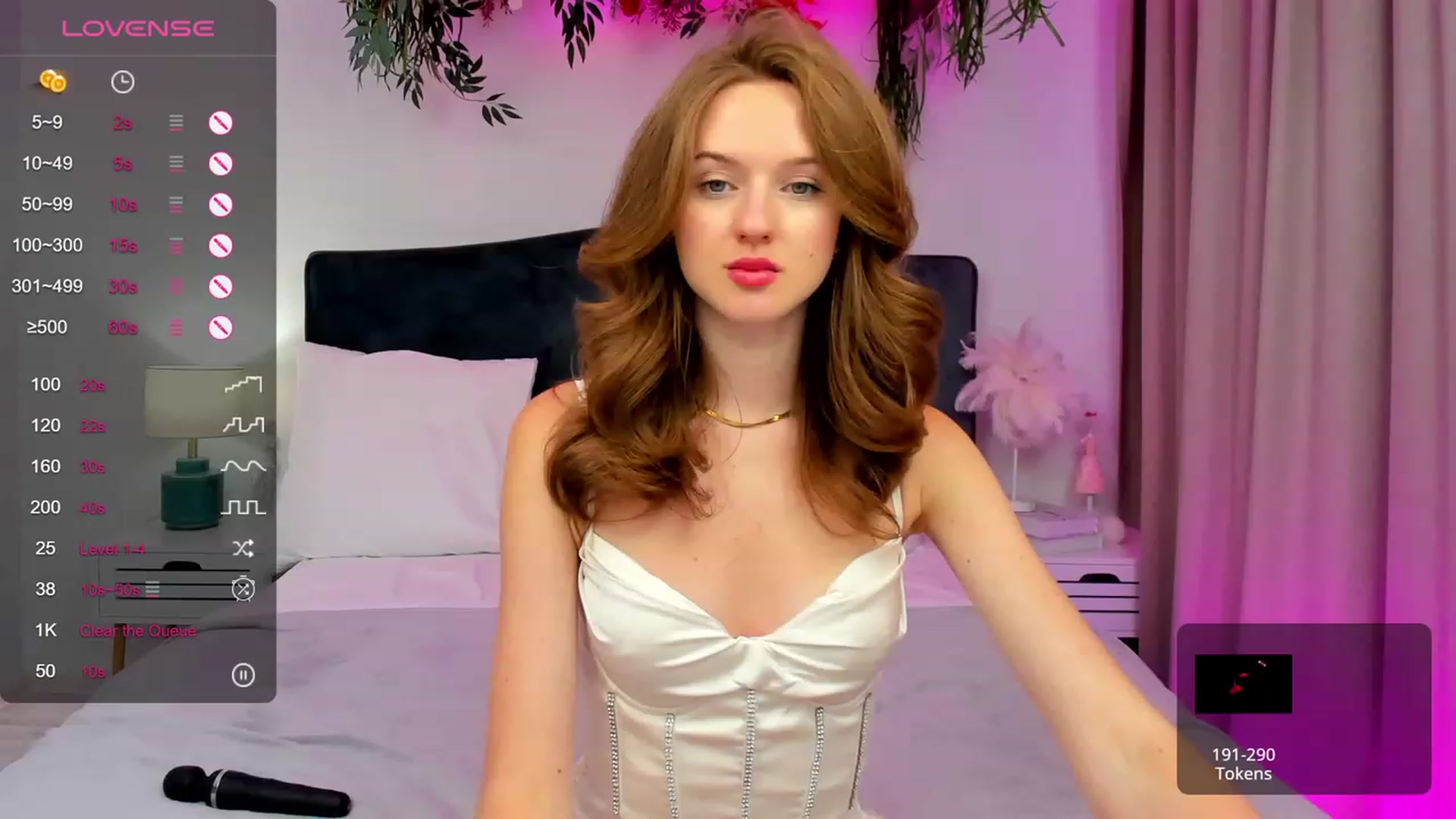 Gallery image thumbnail from MonaElisa's myfreecams stream on, 10/07/2023, 15:40 image 2 of 20