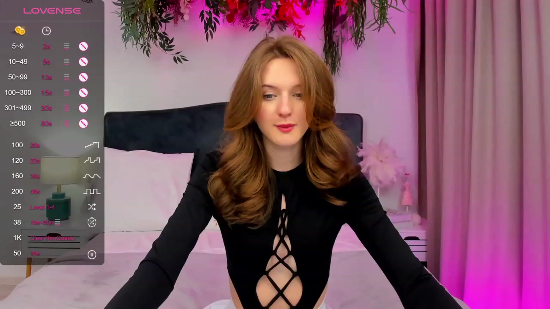 Gallery image thumbnail from MonaElisa's myfreecams stream on, 10/07/2023, 15:40 image 13 of 20