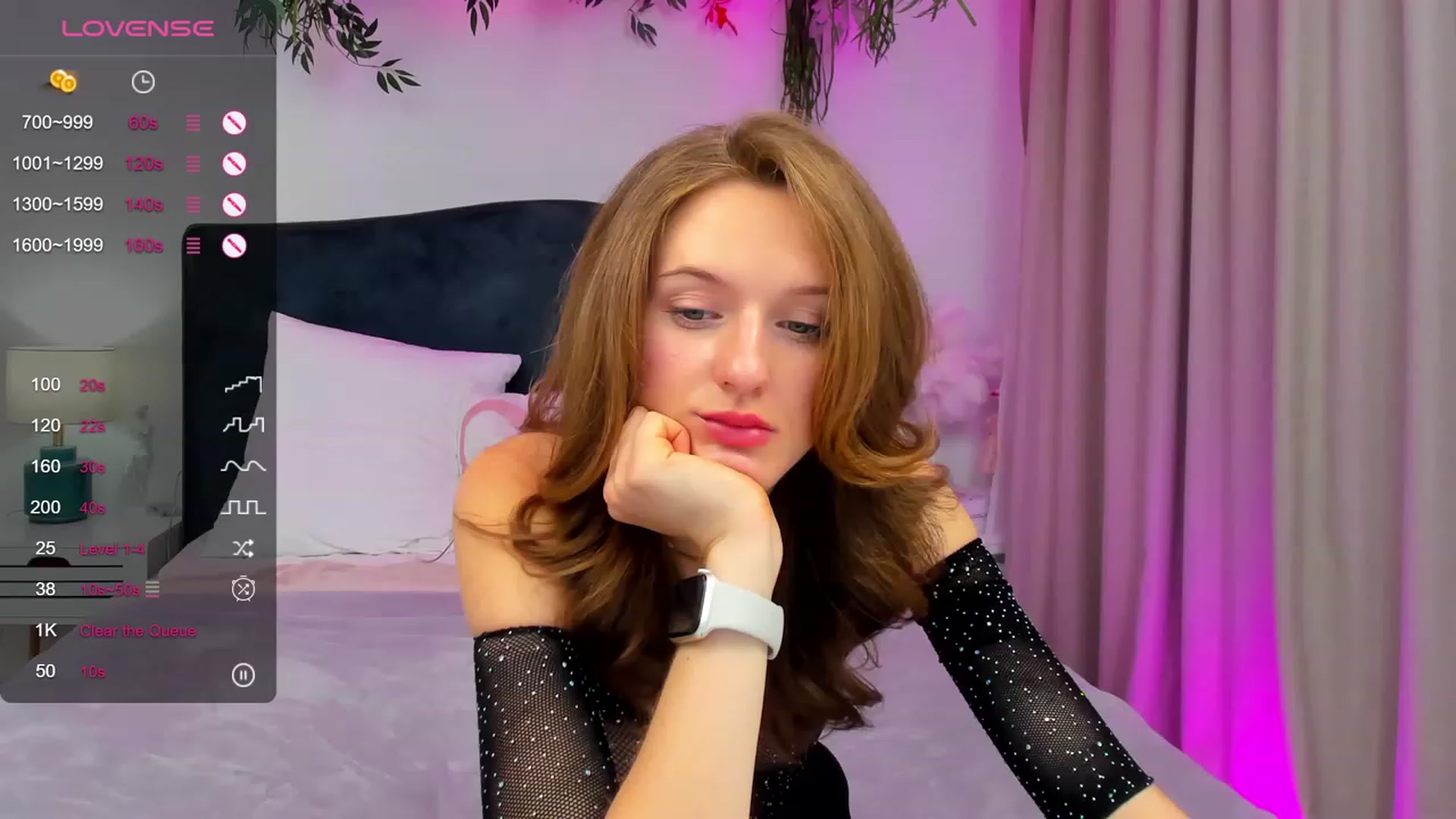 Gallery image thumbnail from MonaElisa's myfreecams stream on, 10/10/2023, 16:18 image 2 of 20