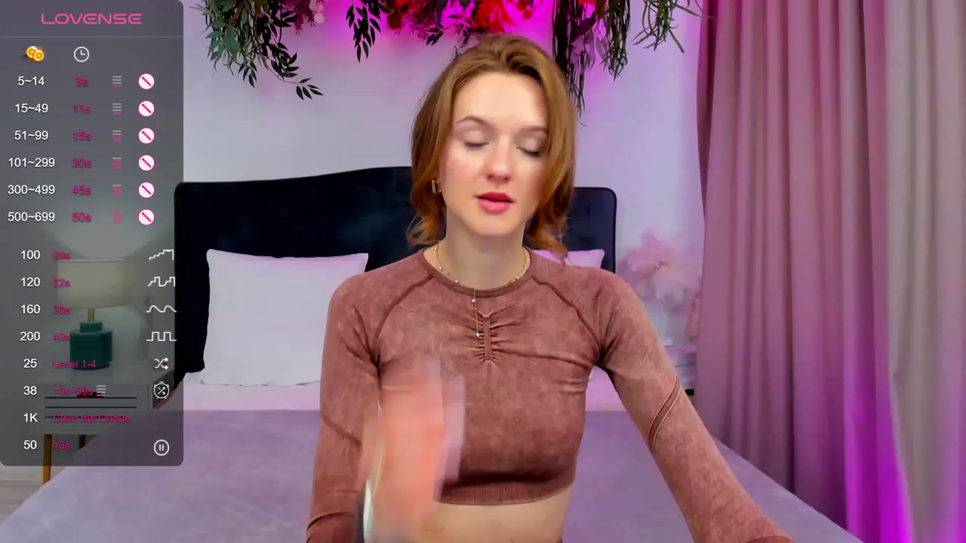 Gallery image thumbnail from MonaElisa's myfreecams stream on, 10/13/2023, 12:50 image 16 of 20