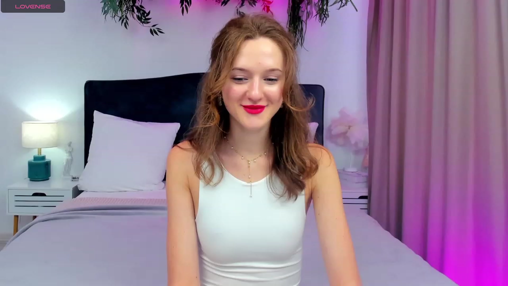 Gallery image thumbnail from MonaElisa's myfreecams stream on, 10/14/2023, 12:18 image 7 of 20