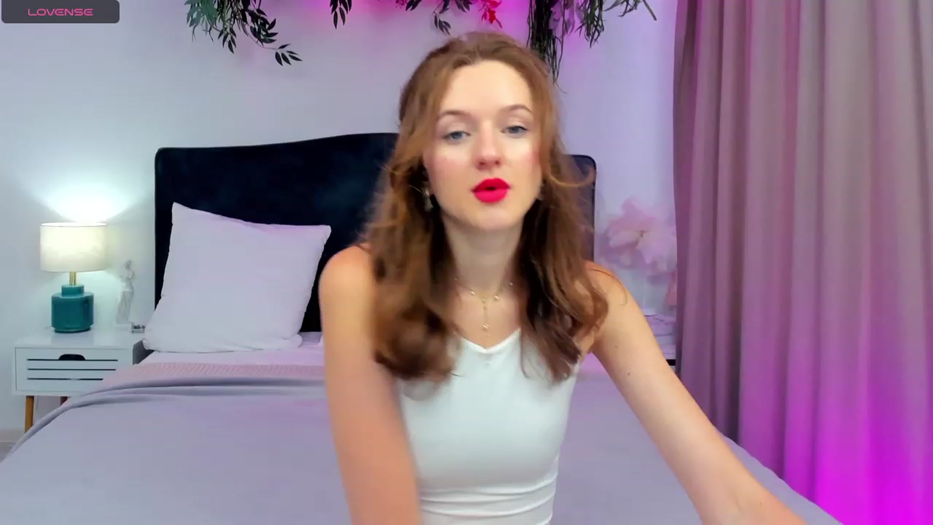 Gallery image thumbnail from MonaElisa's myfreecams stream on, 10/14/2023, 12:18 image 2 of 20