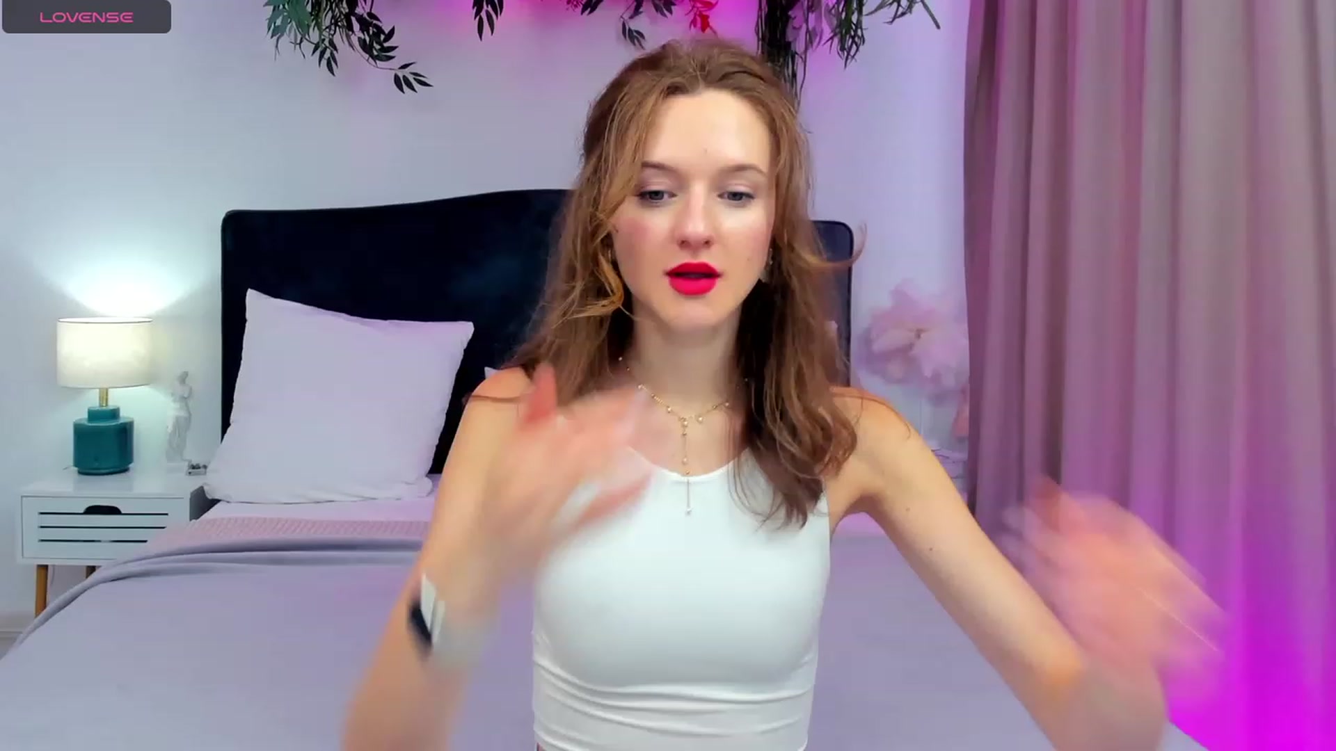 Gallery image thumbnail from MonaElisa's myfreecams stream on, 10/14/2023, 12:18 image 8 of 20
