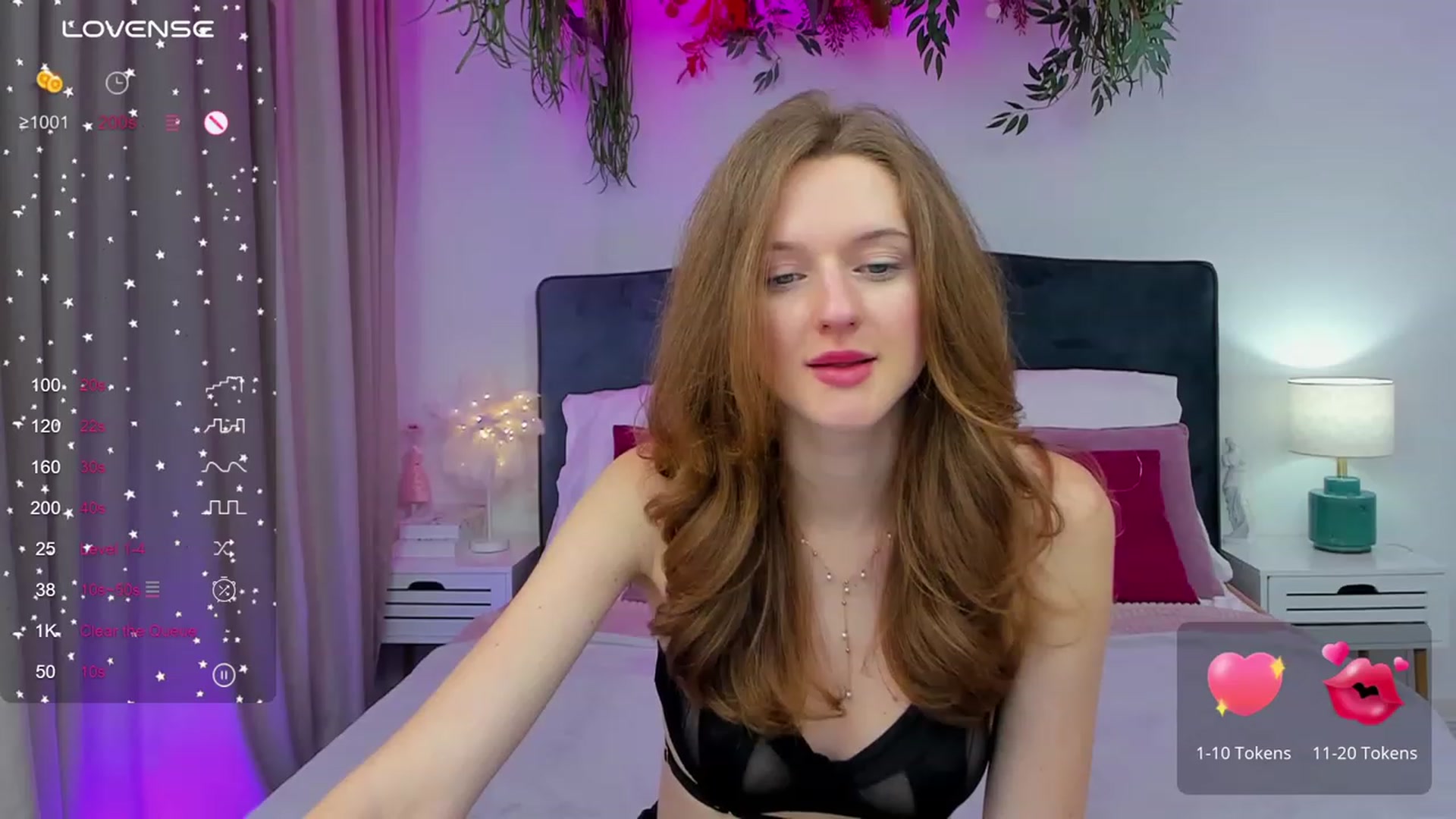 Gallery image thumbnail from MonaElisa's myfreecams stream on, 12/01/2023, 15:43 image 20 of 20