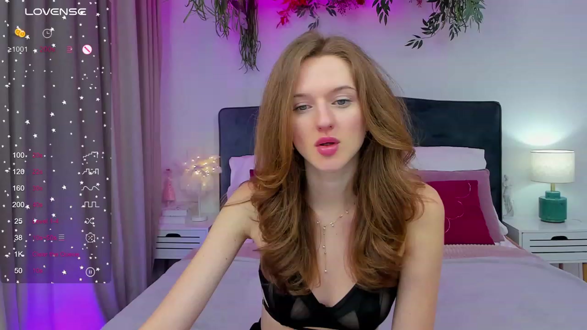 Gallery image thumbnail from MonaElisa's myfreecams stream on, 12/01/2023, 15:52 image 12 of 20