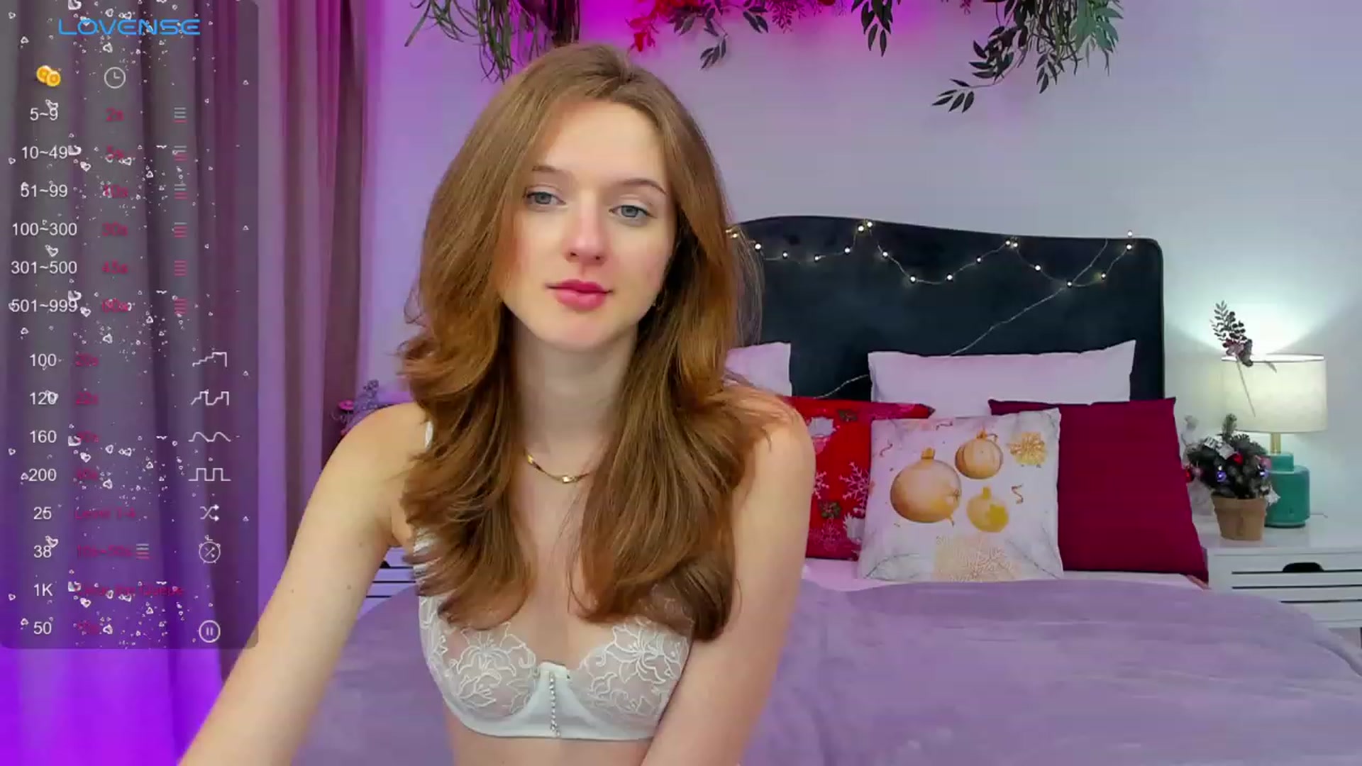 Gallery image thumbnail from MonaElisa's myfreecams stream on, 12/17/2023, 13:00 image 11 of 20