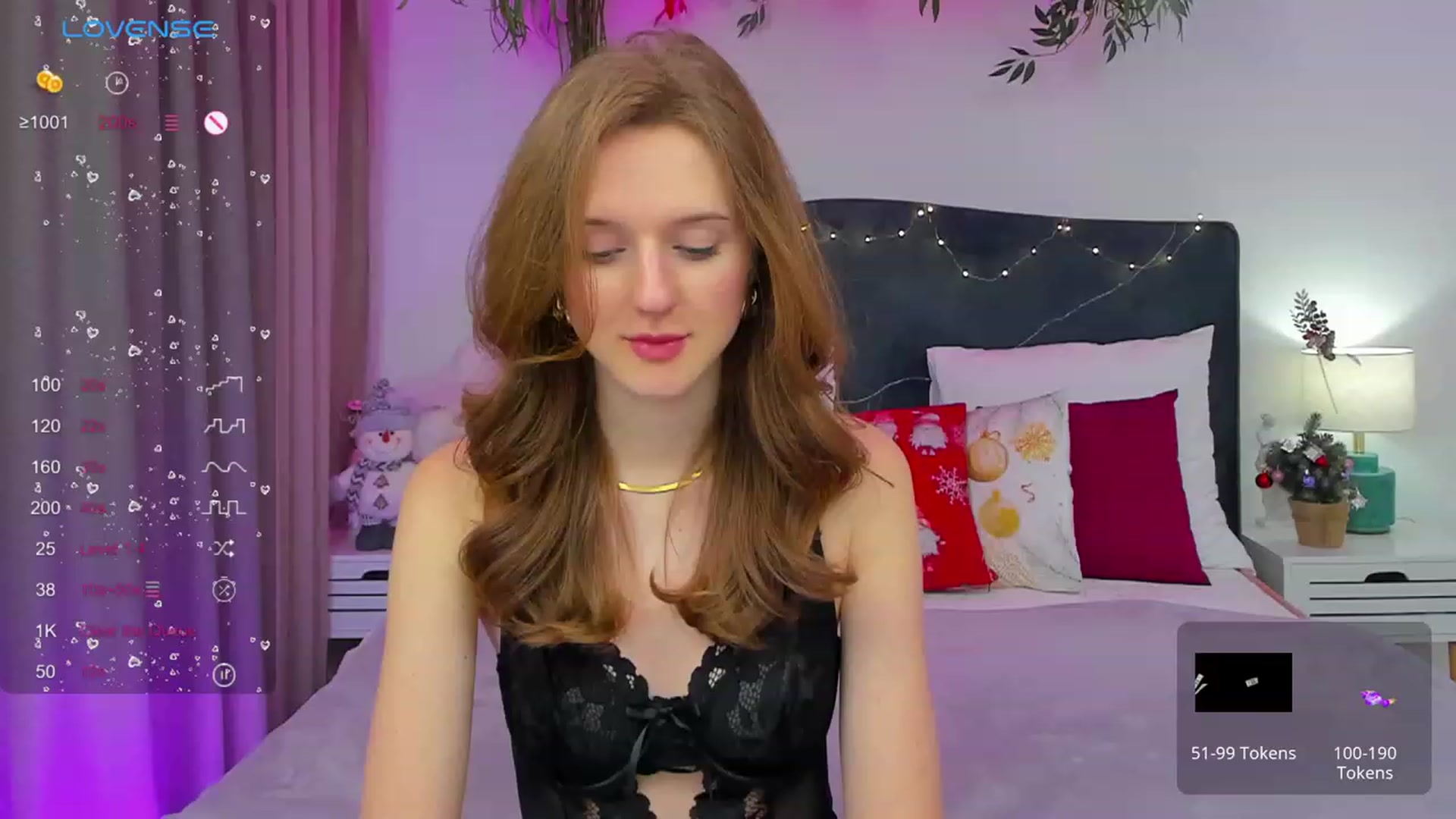 Gallery image thumbnail from MonaElisa's myfreecams stream on, 12/18/2023, 18:43 image 4 of 20
