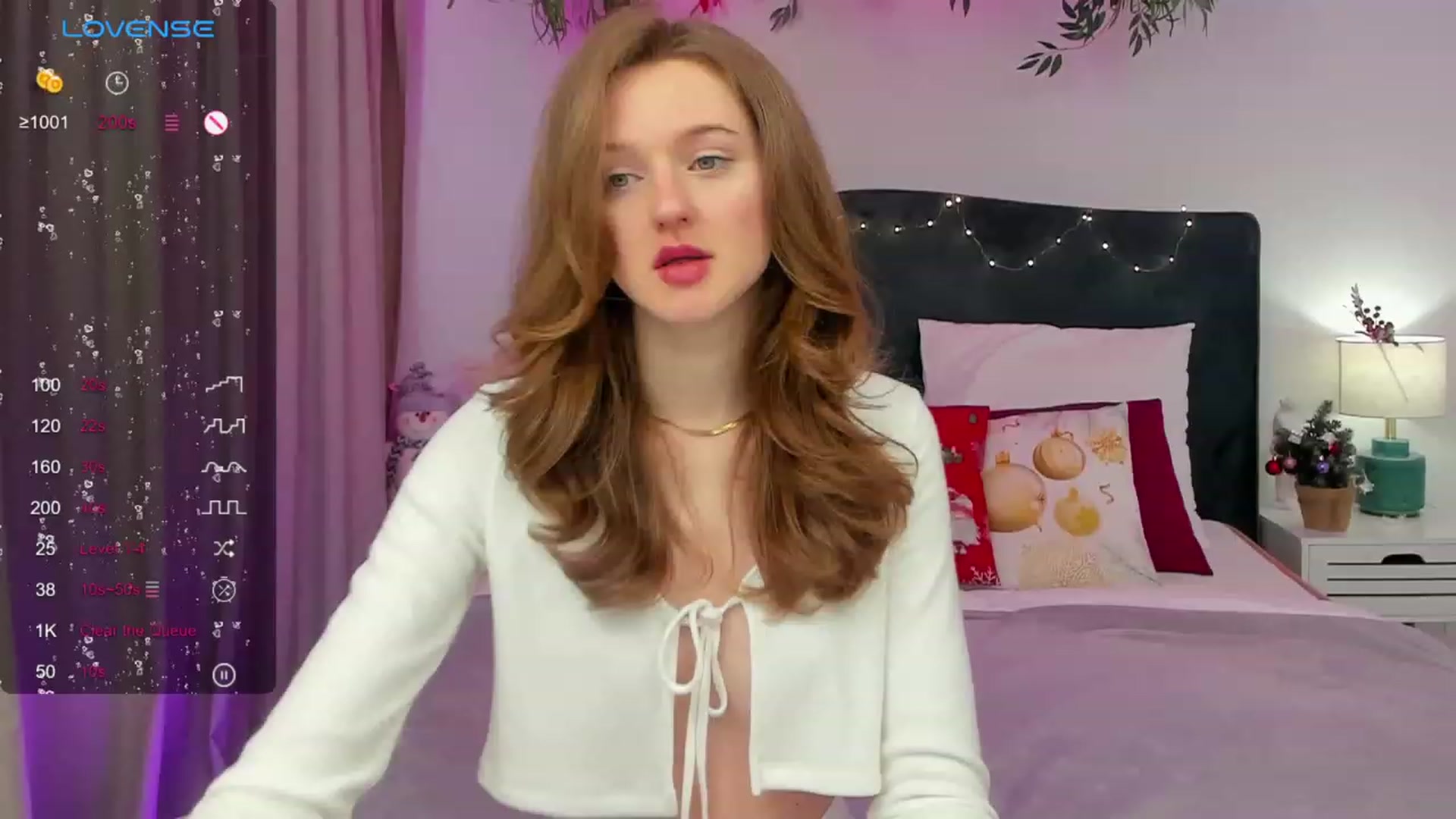 Gallery image thumbnail from MonaElisa's myfreecams stream on, 12/22/2023, 14:21 image 7 of 20