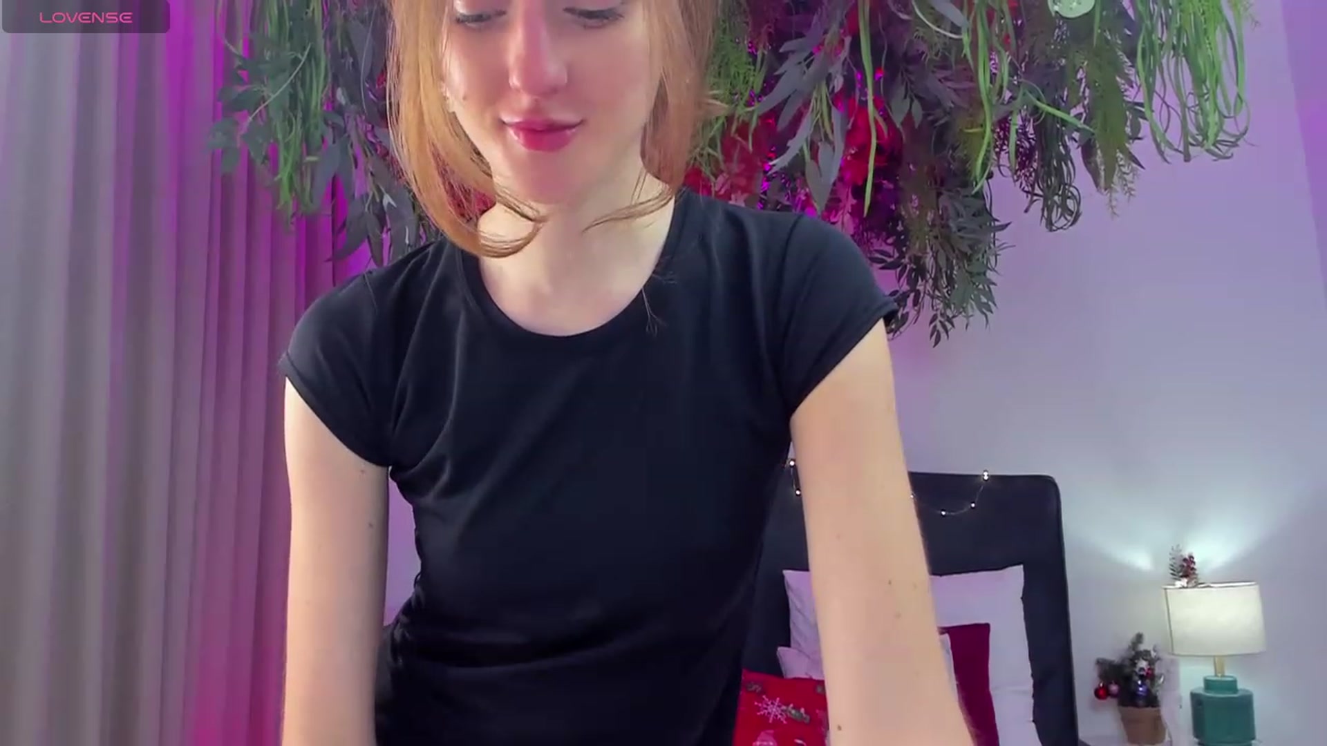 Gallery image thumbnail from MonaElisa's myfreecams stream on, 01/03/2024, 20:02 image 20 of 20