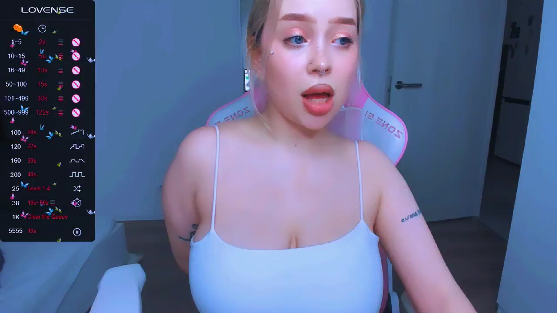 Gallery image thumbnail from MonaLauu's myfreecams stream on, 02/27/2025, 08:52 image 1 of 20