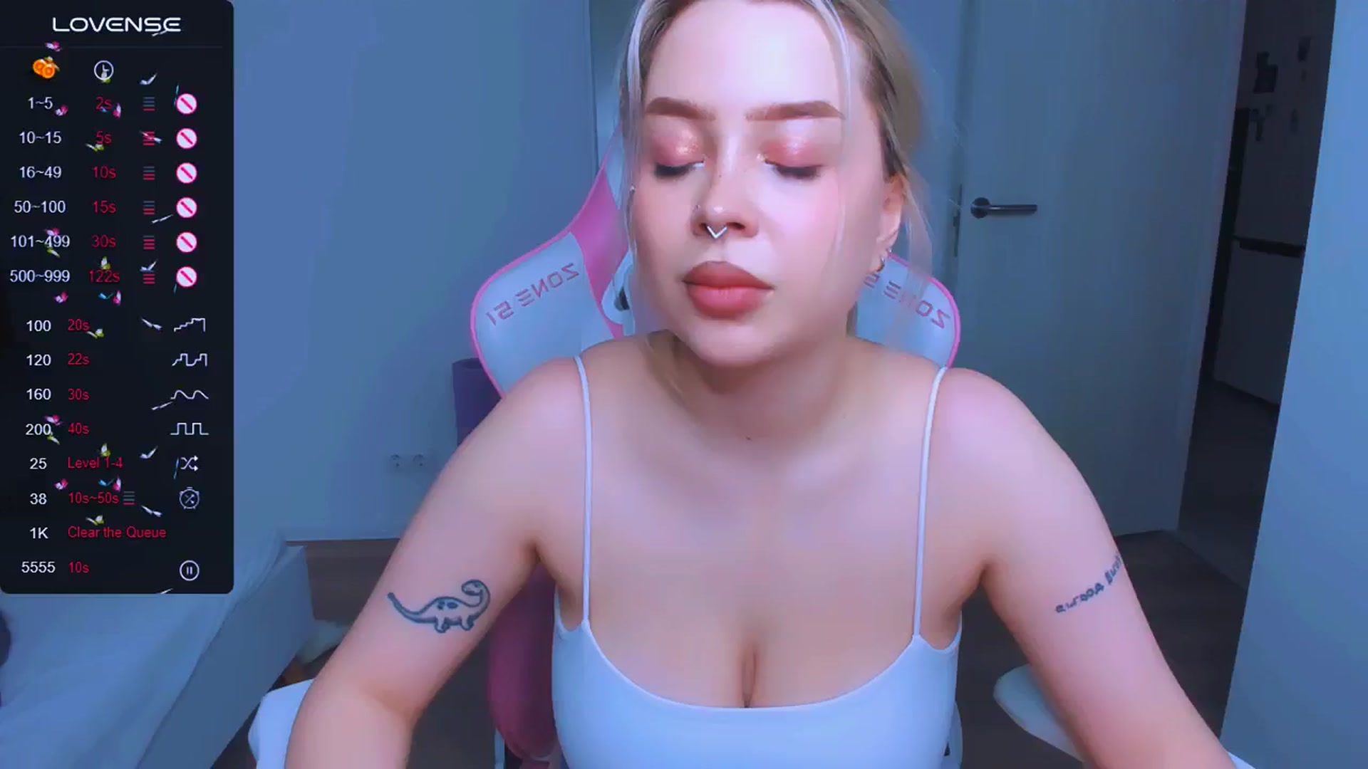 Gallery image thumbnail from MonaLauu's myfreecams stream on, 02/27/2025, 08:52 image 7 of 20