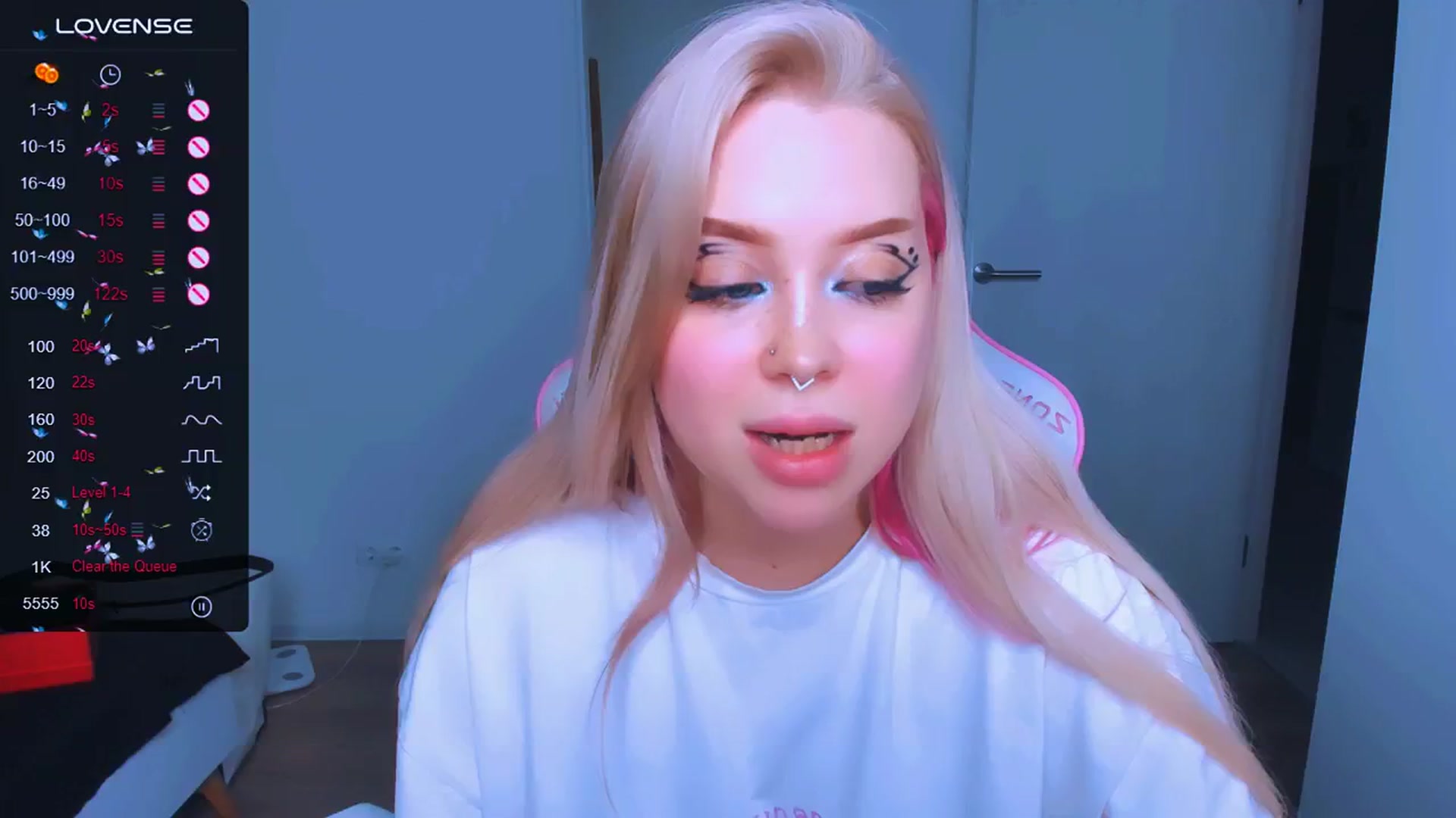 Gallery image thumbnail from MonaLauu's myfreecams stream on, 03/11/2025, 18:42 image 15 of 20