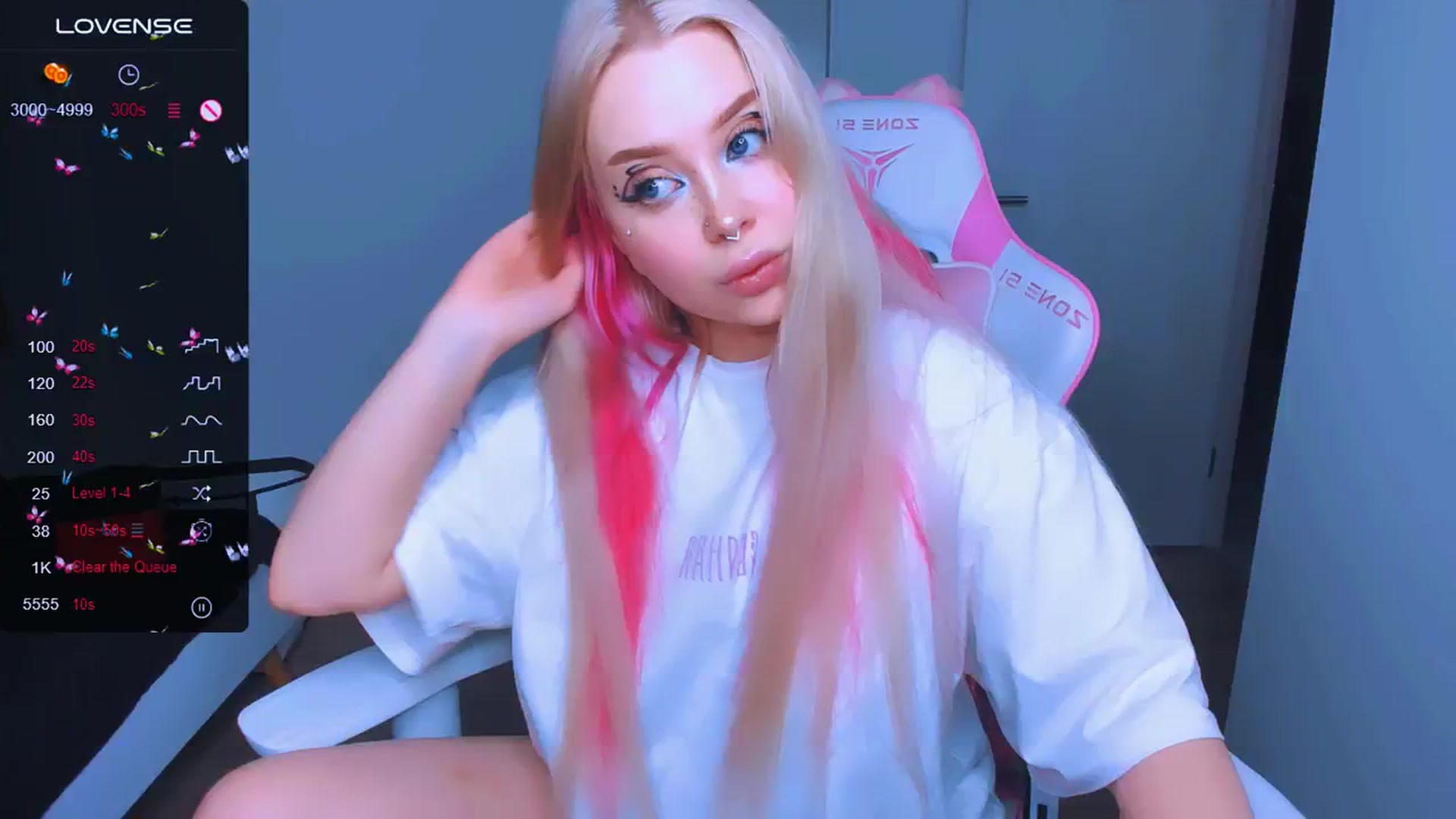 Gallery image thumbnail from MonaLauu's myfreecams stream on, 03/11/2025, 18:42 image 1 of 20