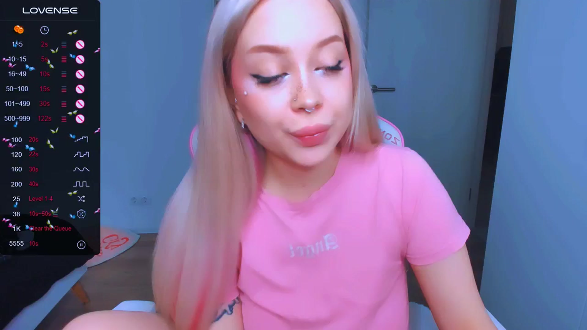 Gallery image thumbnail from MonaLauu's myfreecams stream on, 03/17/2025, 10:01 image 9 of 20