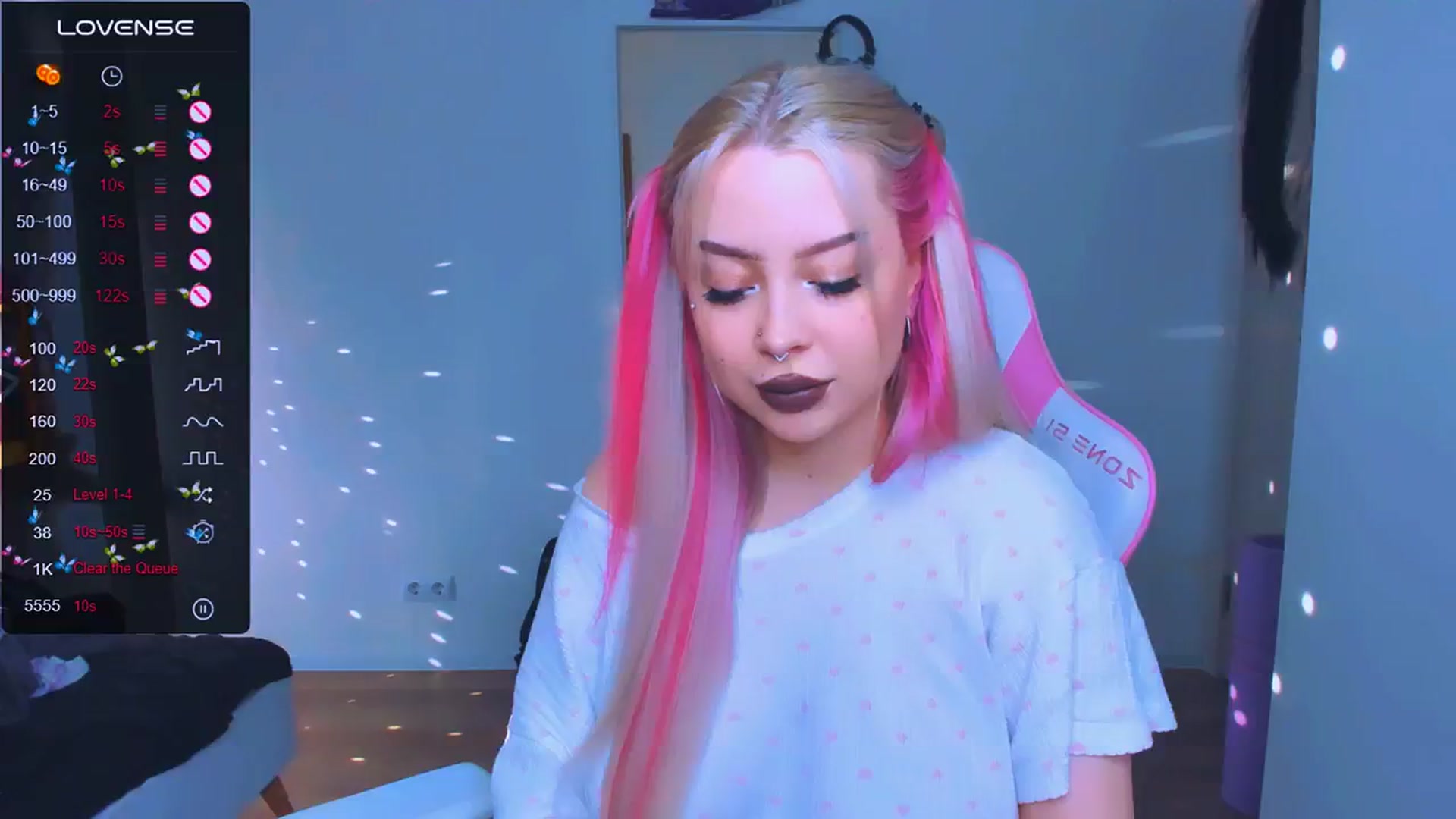 Gallery image thumbnail from MonaLauu's myfreecams stream on, 03/19/2025, 08:24 image 2 of 20