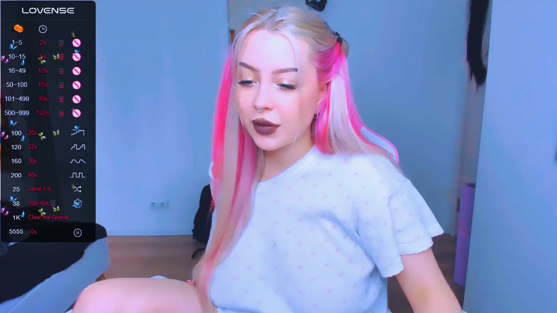 Gallery image thumbnail from MonaLauu's myfreecams stream on, 03/19/2025, 08:24 image 6 of 20