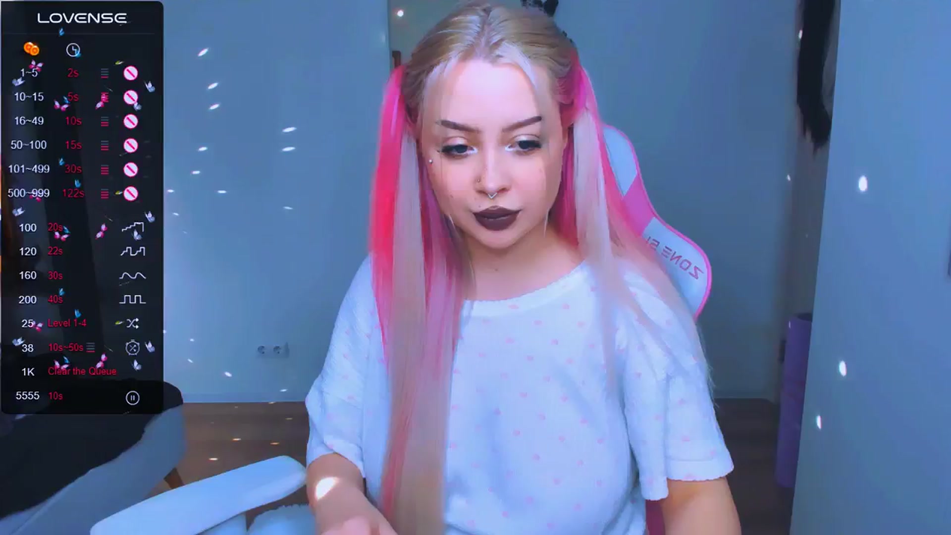 Gallery image thumbnail from MonaLauu's myfreecams stream on, 03/19/2025, 08:24 image 3 of 20