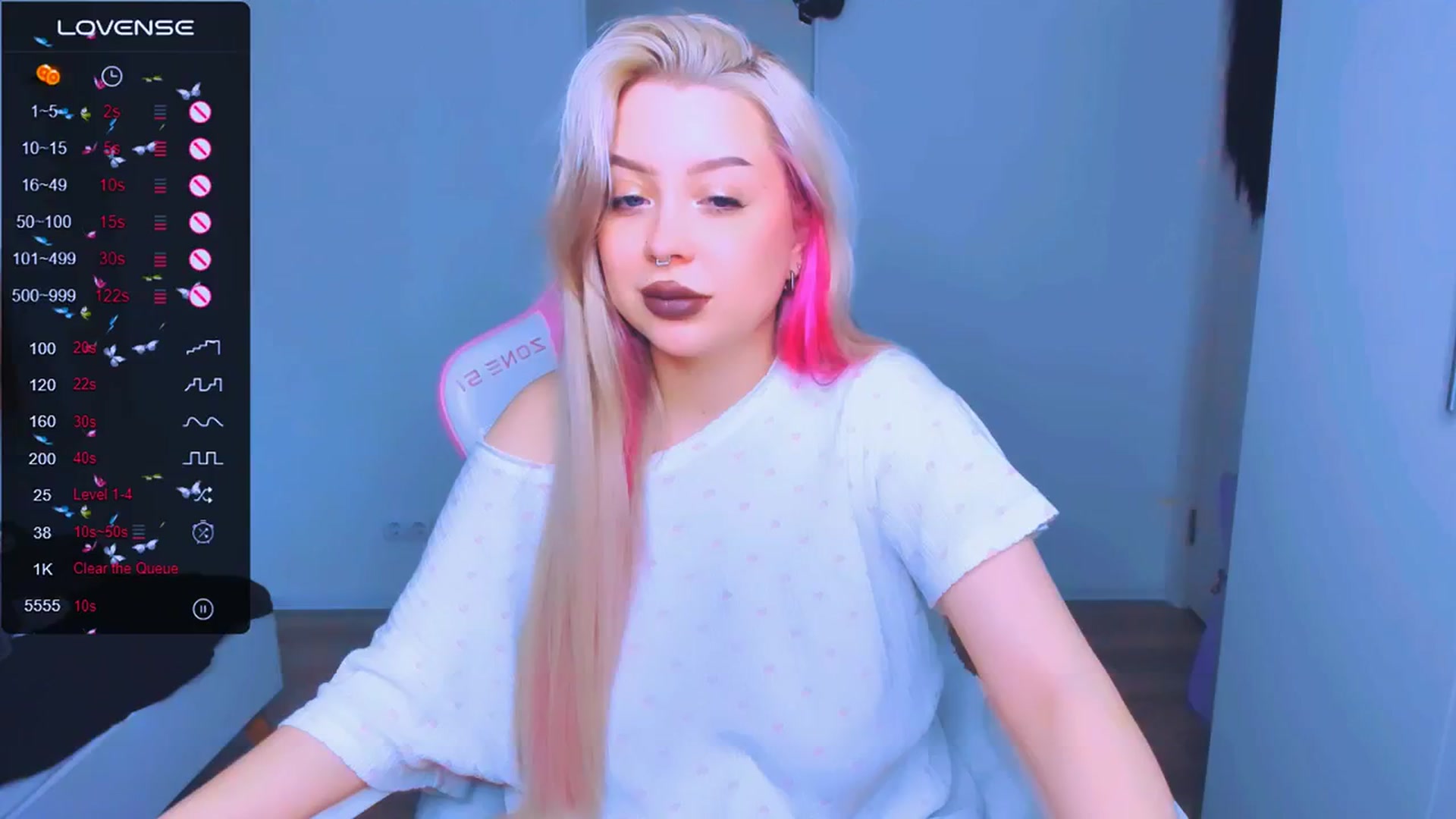 Gallery image thumbnail from MonaLauu's myfreecams stream on, 03/19/2025, 09:20 image 4 of 20