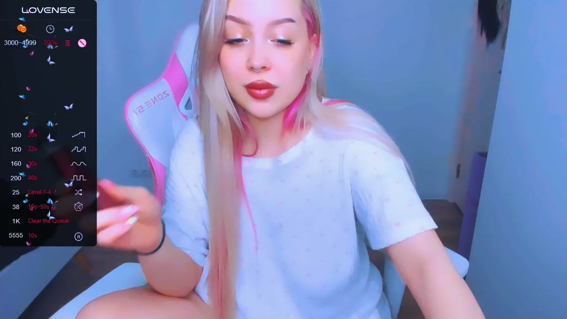 Gallery image thumbnail from MonaLauu's myfreecams stream on, 03/19/2025, 12:00 image 2 of 20