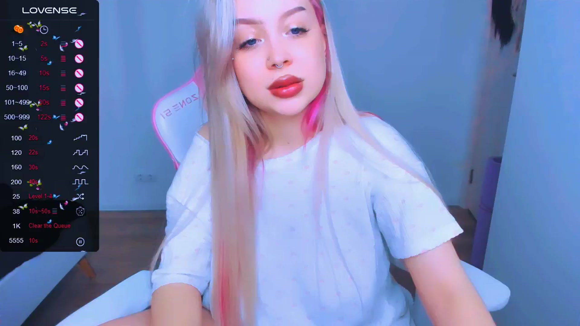 Gallery image thumbnail from MonaLauu's myfreecams stream on, 03/19/2025, 12:00 image 8 of 20