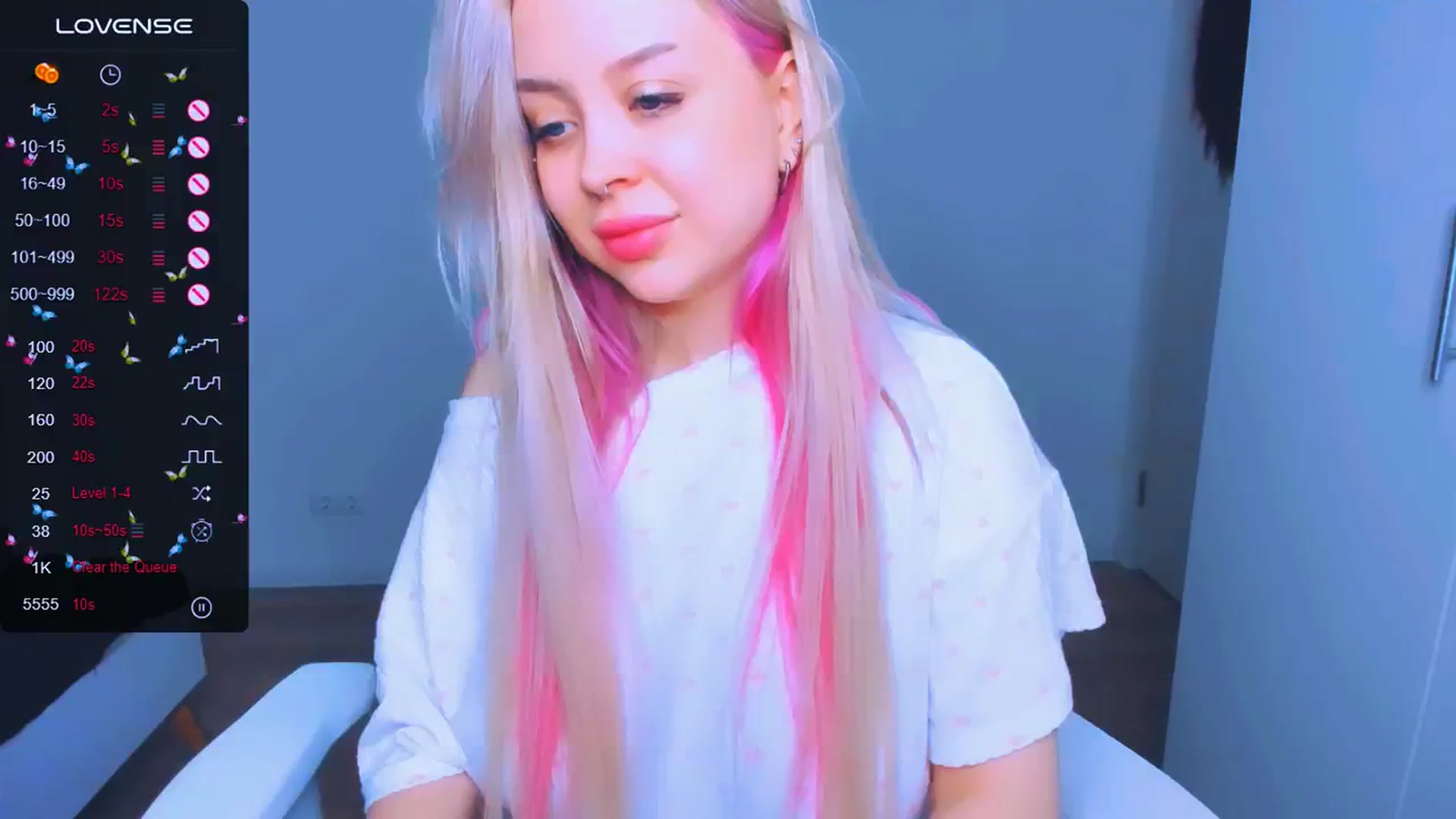 Gallery image thumbnail from MonaLauu's myfreecams stream on, 03/19/2025, 19:19 image 17 of 20