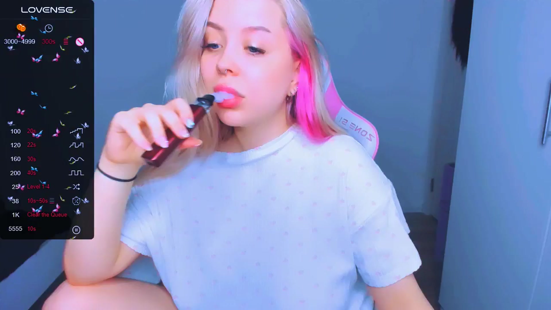 Gallery image thumbnail from MonaLauu's myfreecams stream on, 03/19/2025, 19:19 image 11 of 20
