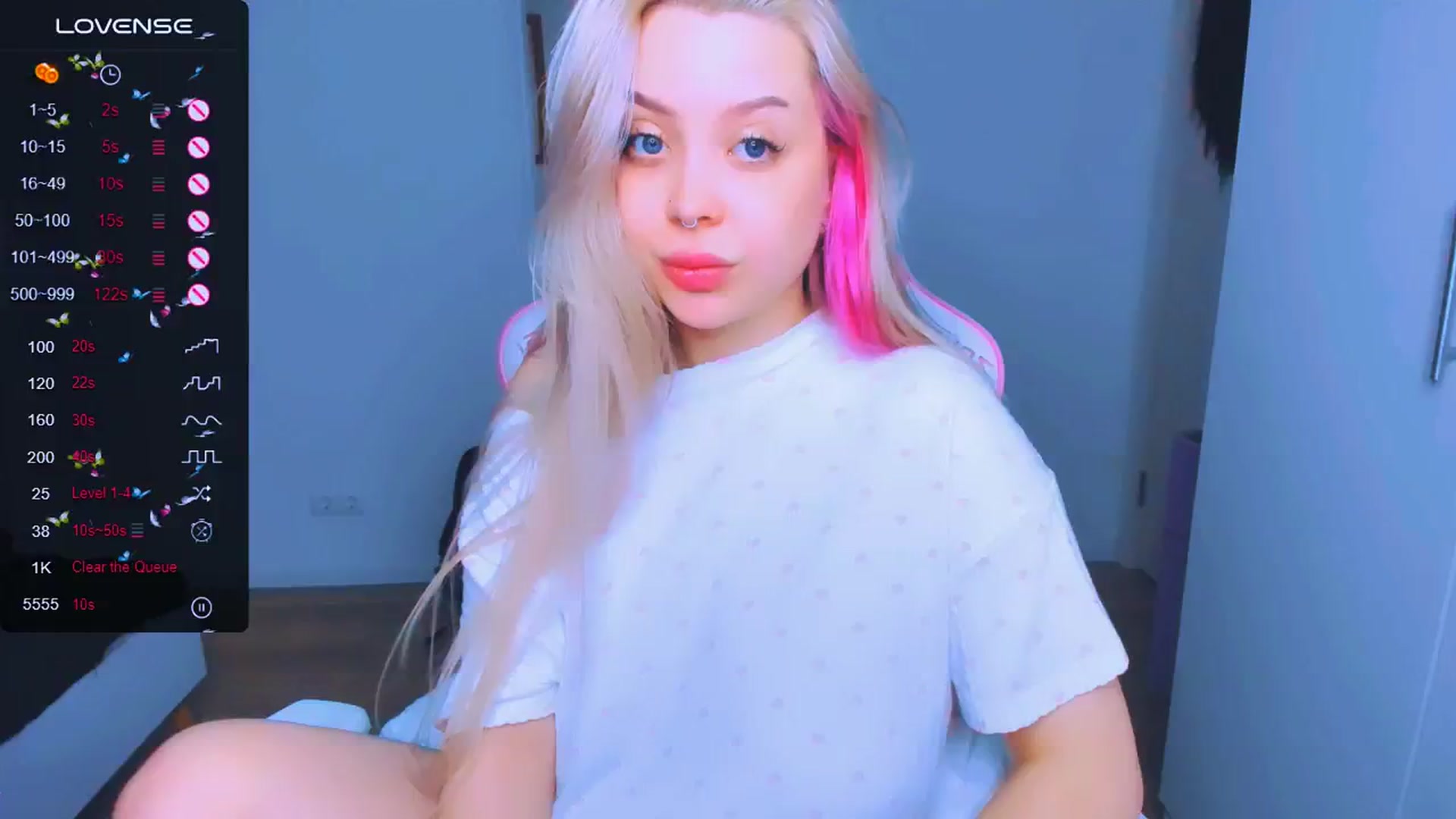 Gallery image thumbnail from MonaLauu's myfreecams stream on, 03/19/2025, 19:19 image 12 of 20