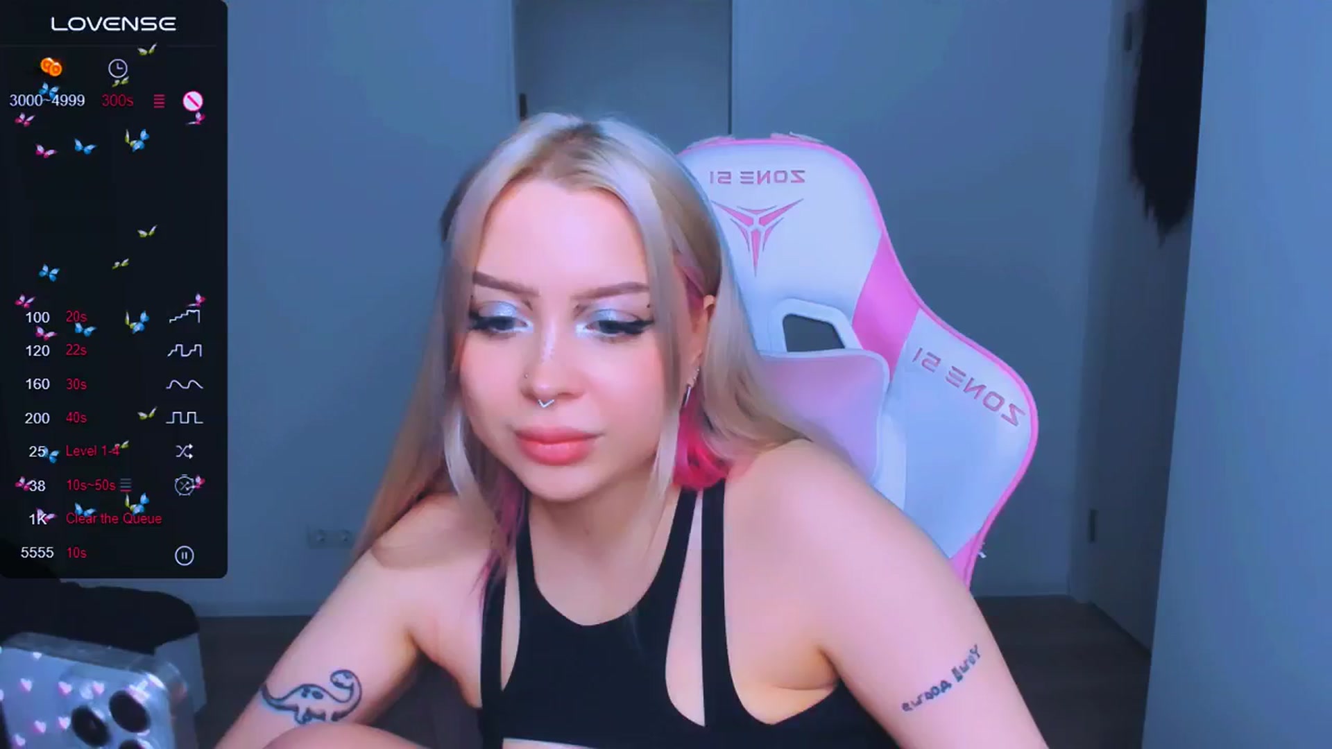 Gallery image thumbnail from MonaLauu's myfreecams stream on, 03/20/2025, 17:17 image 18 of 20