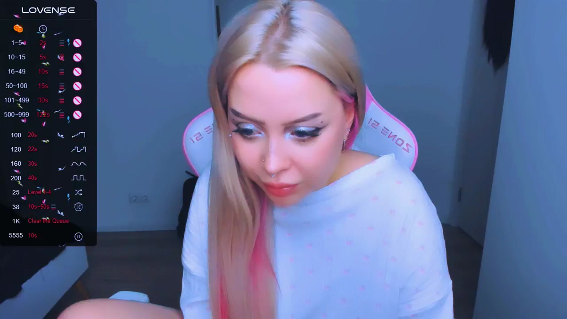 Gallery image thumbnail from MonaLauu's myfreecams stream on, 03/20/2025, 18:08 image 17 of 20