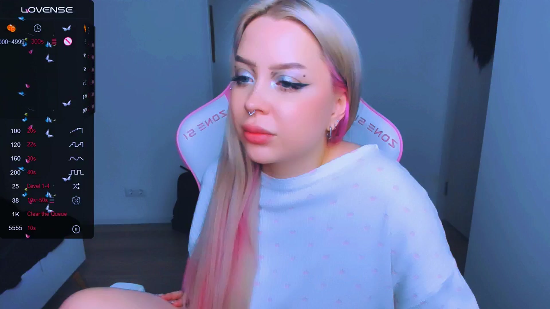 Gallery image thumbnail from MonaLauu's myfreecams stream on, 03/20/2025, 18:08 image 18 of 20