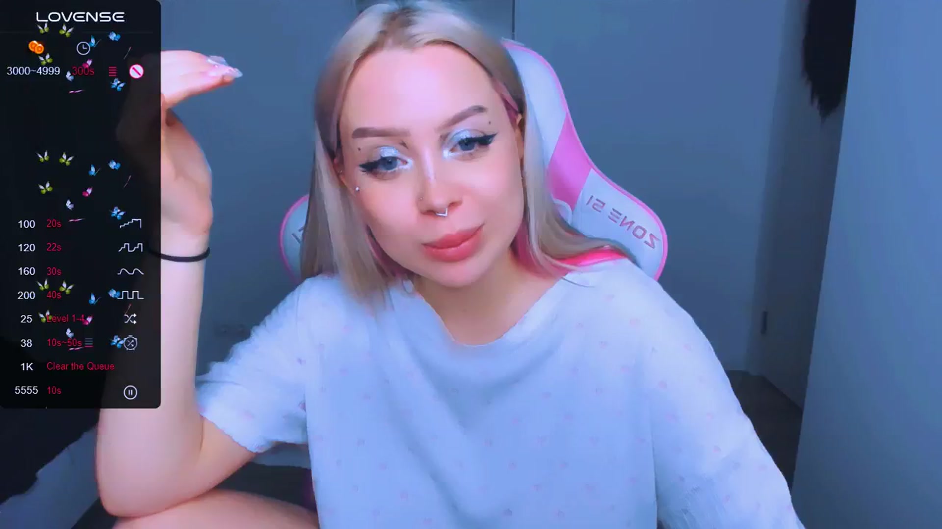 Gallery image thumbnail from MonaLauu's myfreecams stream on, 03/20/2025, 18:08 image 7 of 20