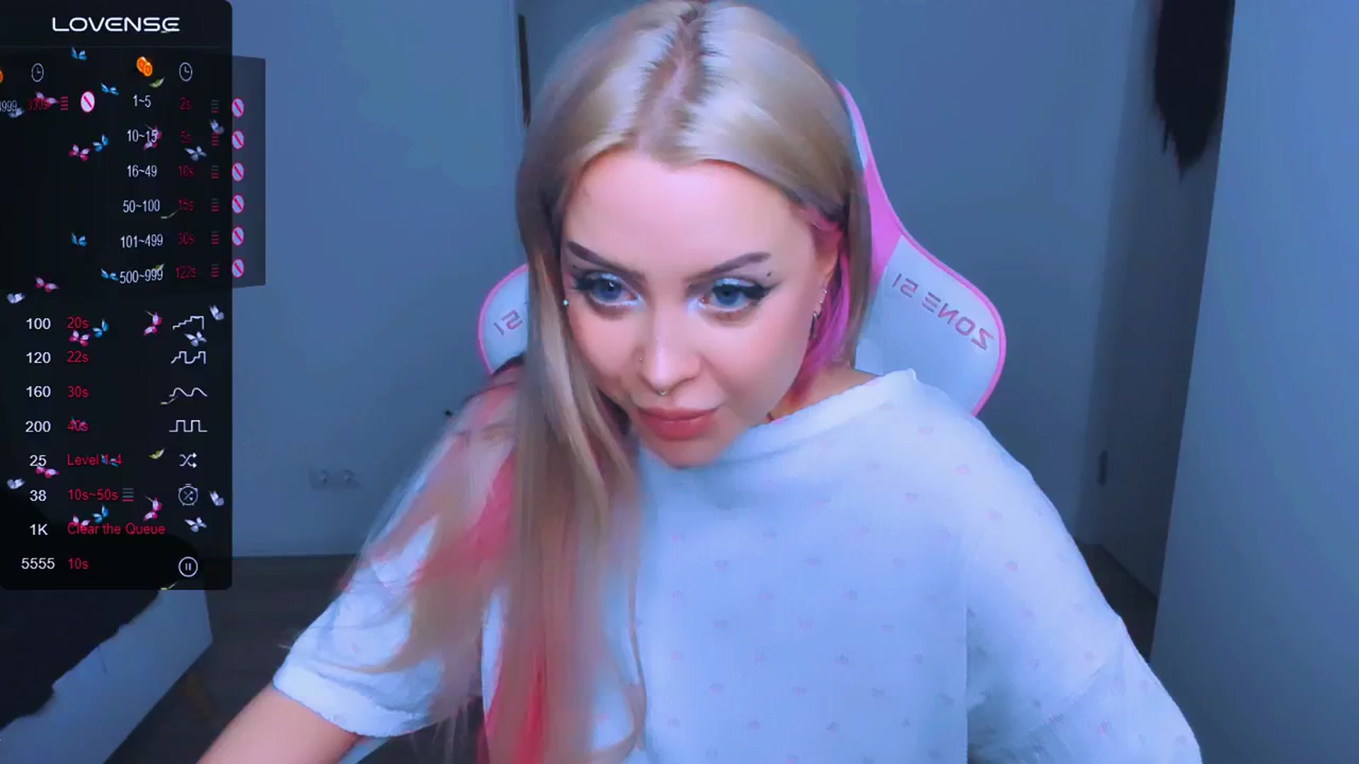 Gallery image thumbnail from MonaLauu's myfreecams stream on, 03/20/2025, 18:08 image 20 of 20
