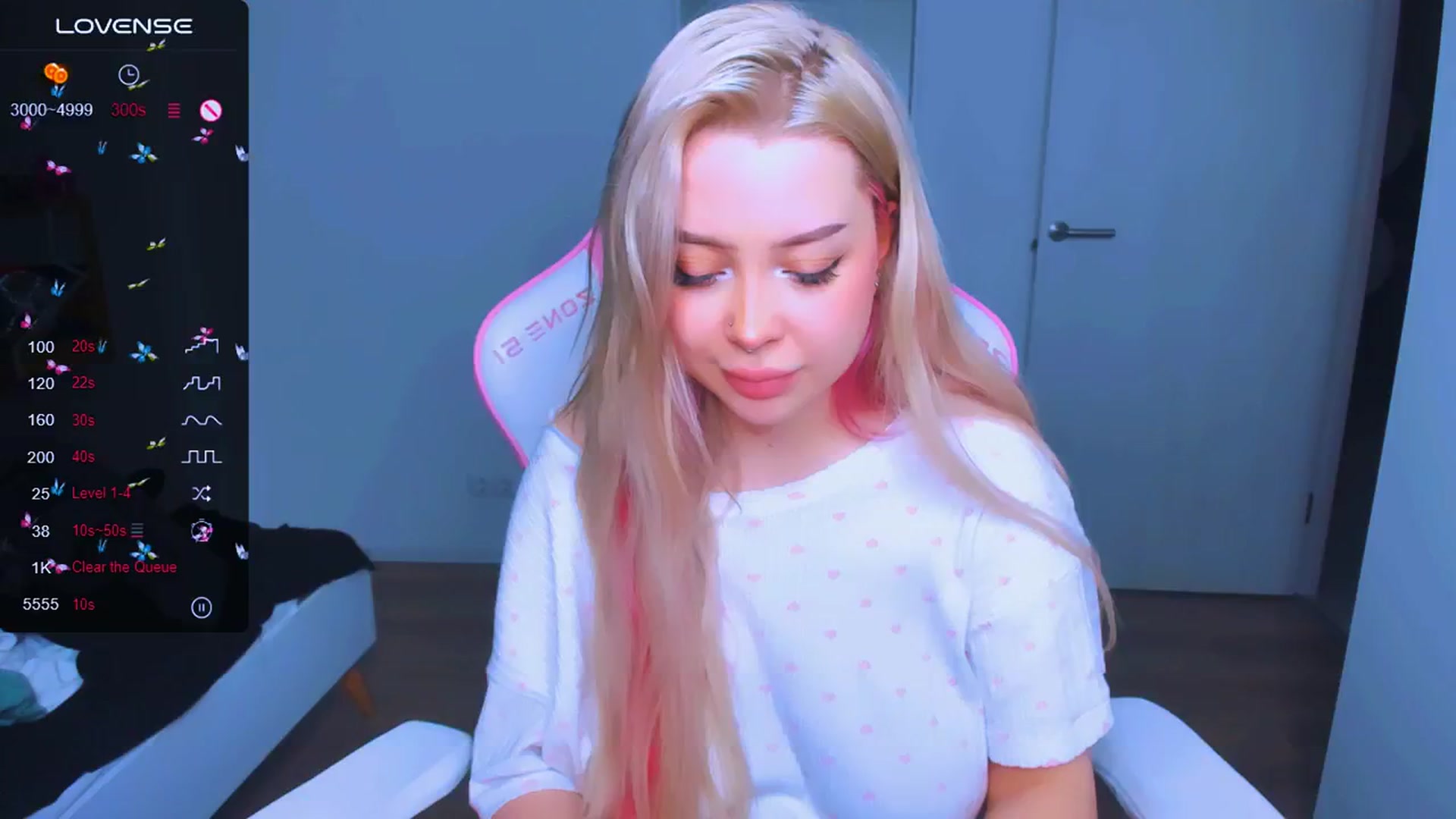 Gallery image thumbnail from MonaLauu's myfreecams stream on, 03/24/2025, 24:03 image 14 of 20
