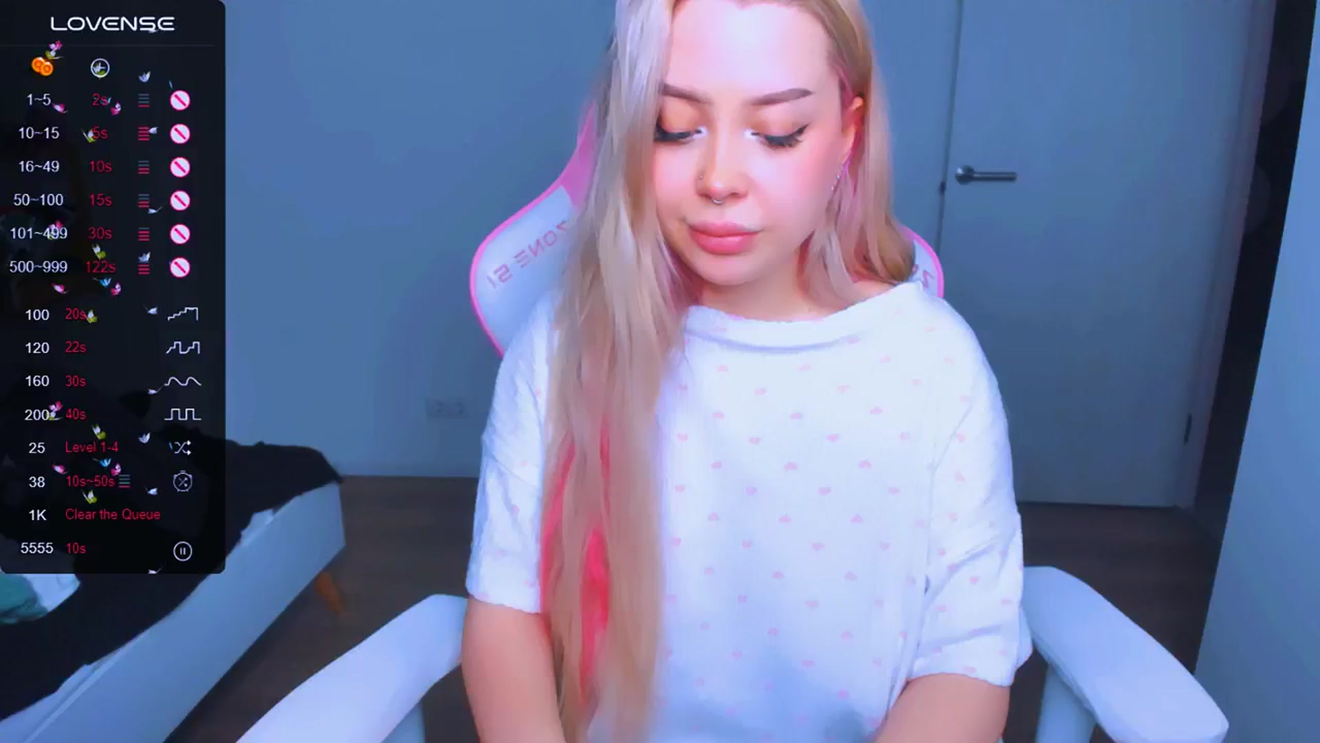 Gallery image thumbnail from MonaLauu's myfreecams stream on, 03/24/2025, 24:03 image 7 of 20