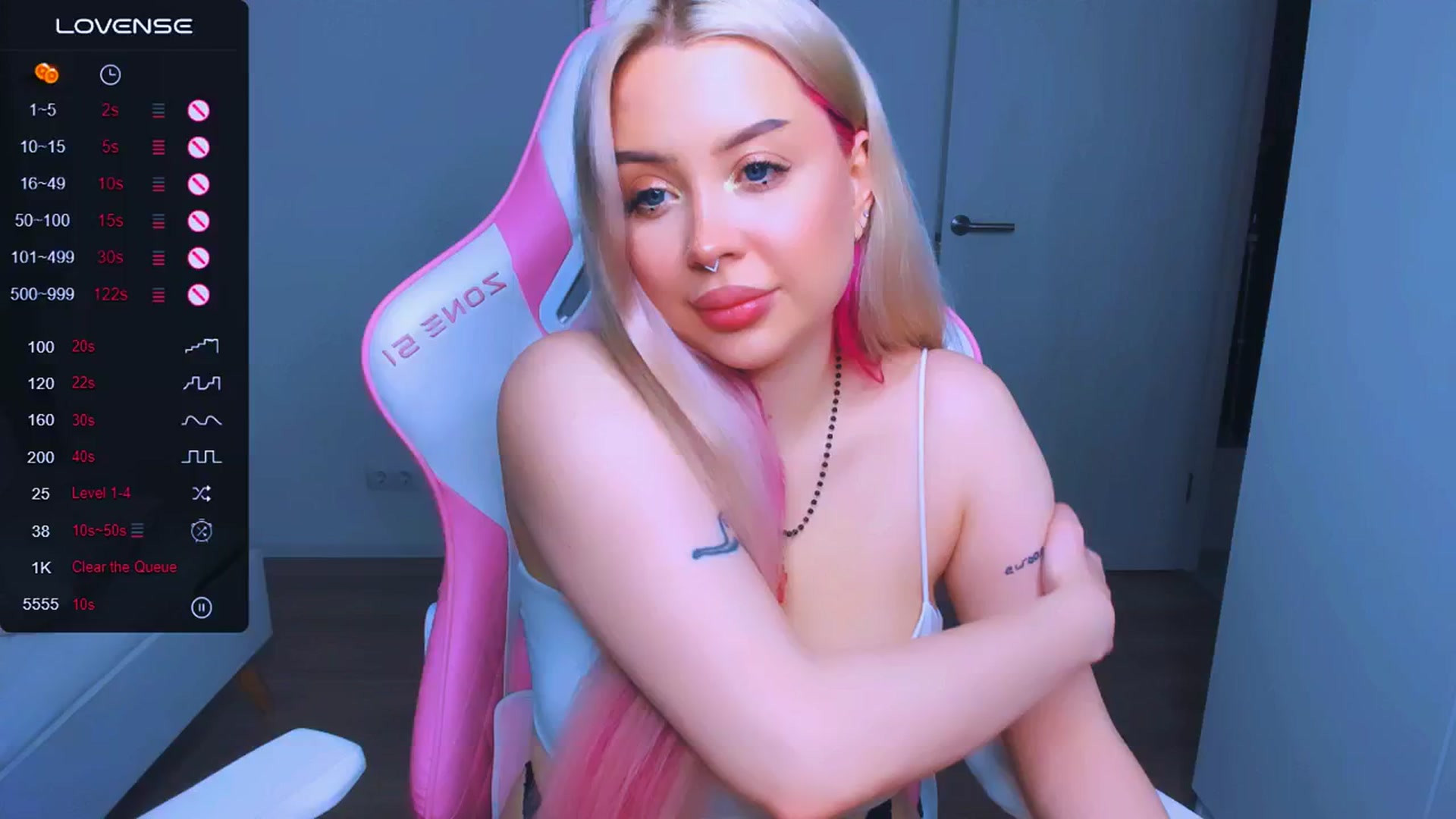 Gallery image thumbnail from MonaLauu's myfreecams stream on, 03/27/2025, 03:54 image 11 of 20